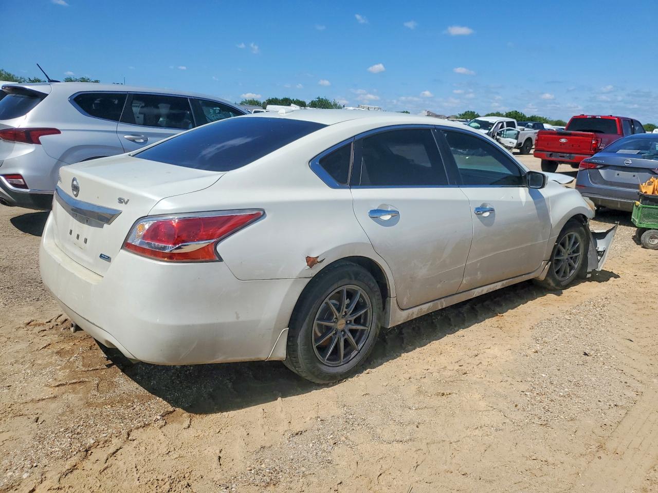 2013 Nissan Altima 2.5 White vin: 1N4AL3AP9DN541359