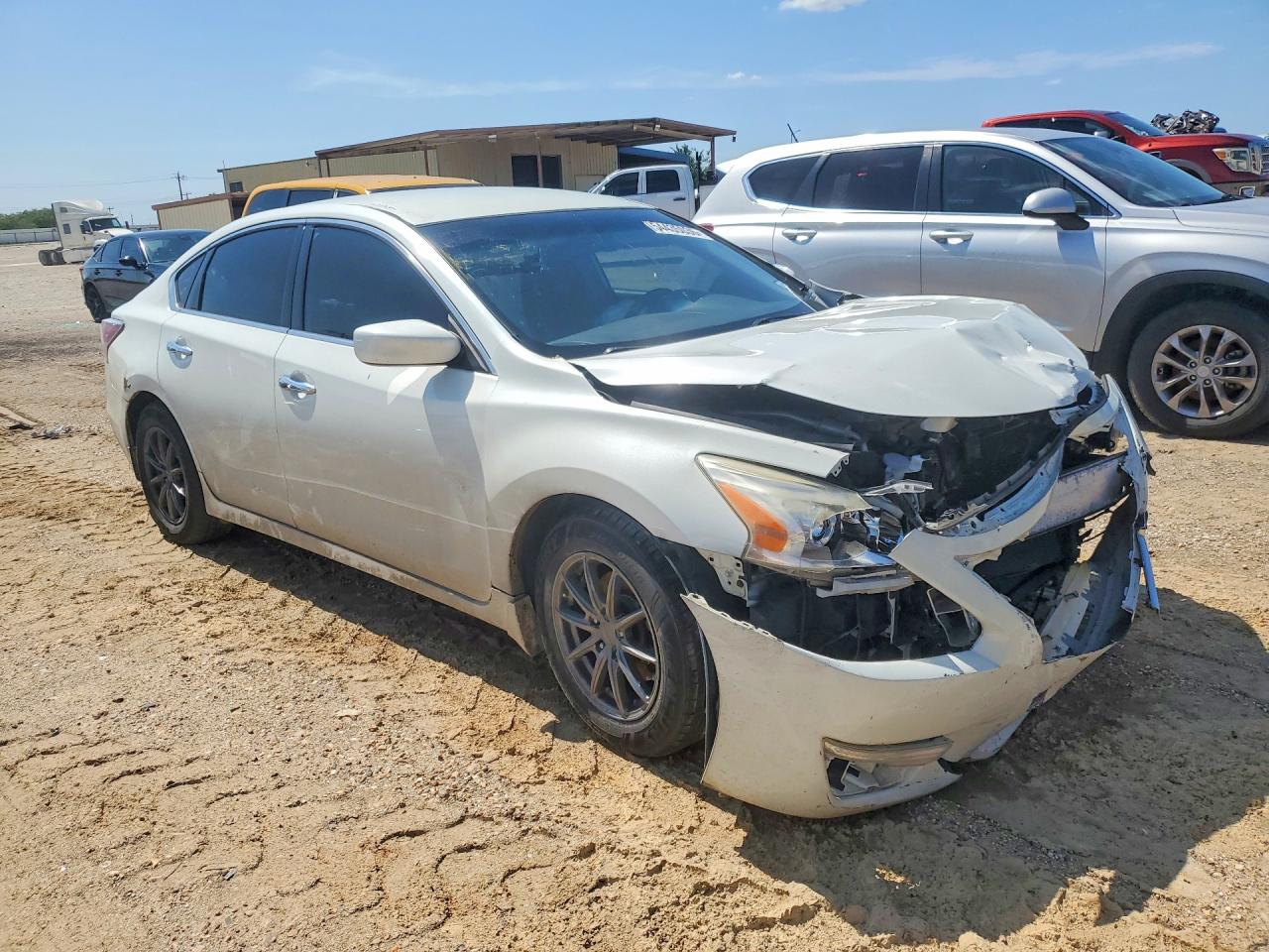 2013 Nissan Altima 2.5 White vin: 1N4AL3AP9DN541359