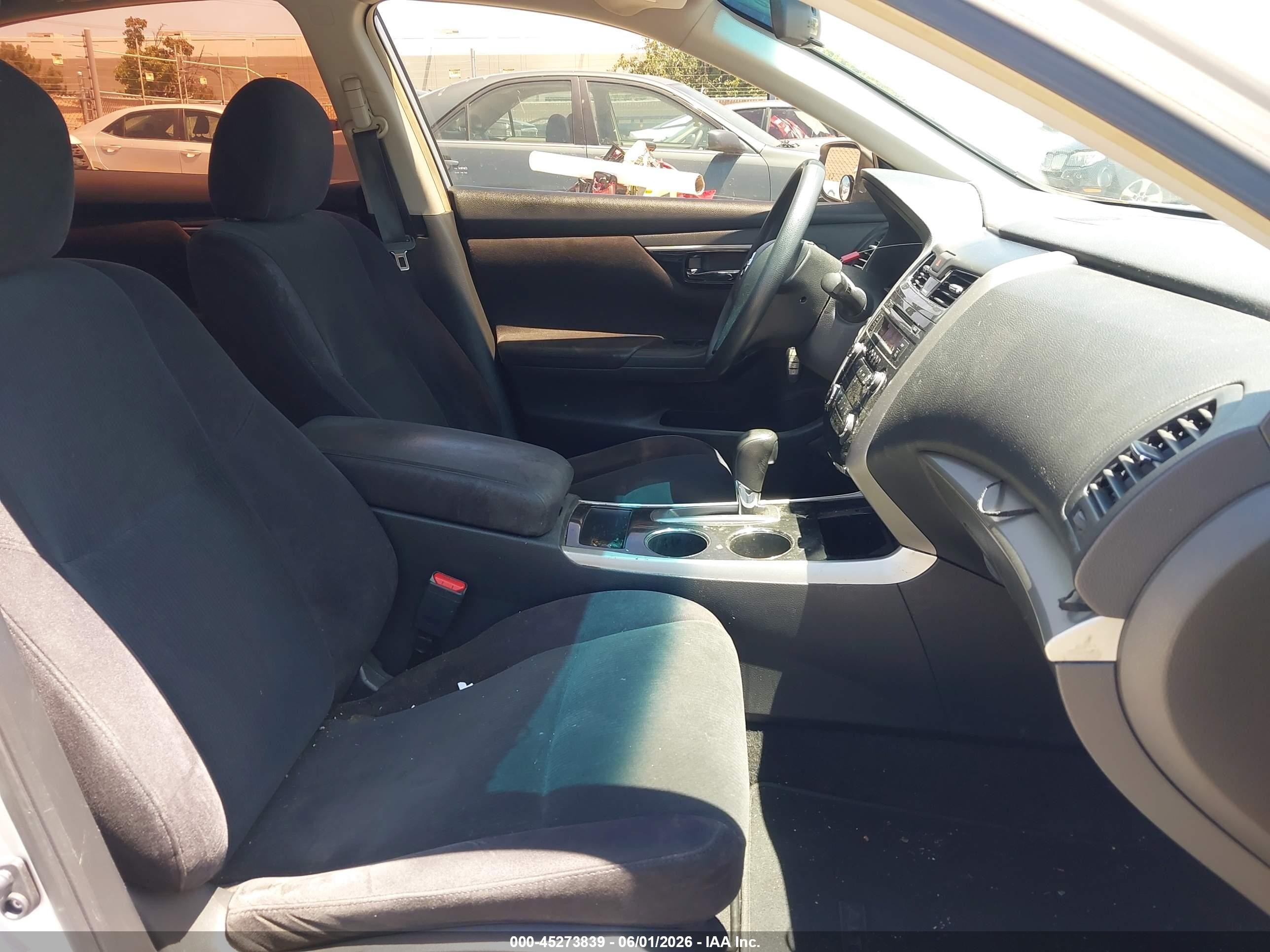 2013 Nissan Altima 2.5 S Silver vin: 1N4AL3AP9DN548490