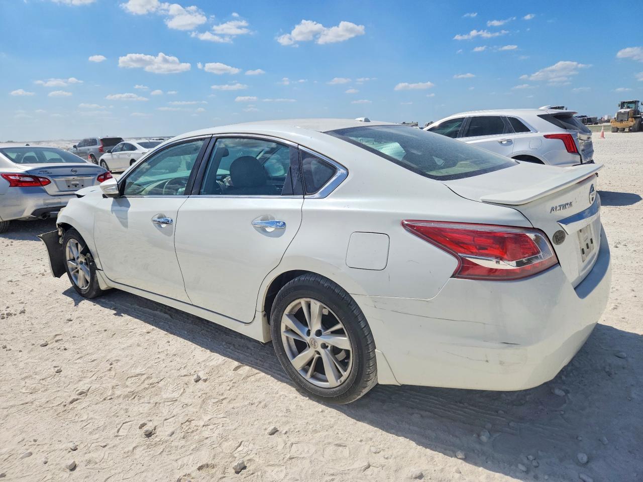 2013 Nissan Altima 2.5 White vin: 1N4AL3AP9DN553625
