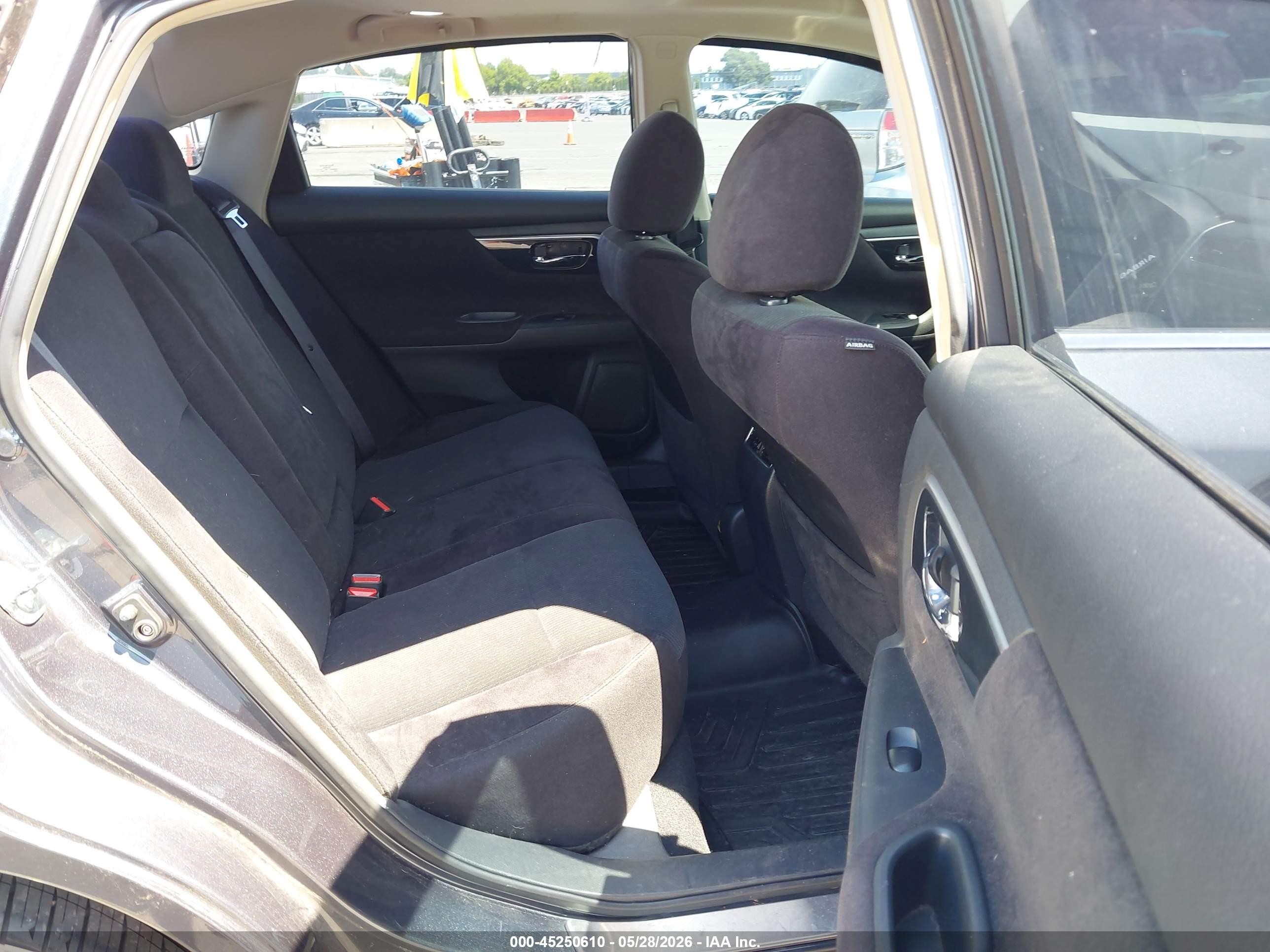 2013 Nissan Altima 2.5 Sv Серый vin: 1N4AL3AP9DN561661