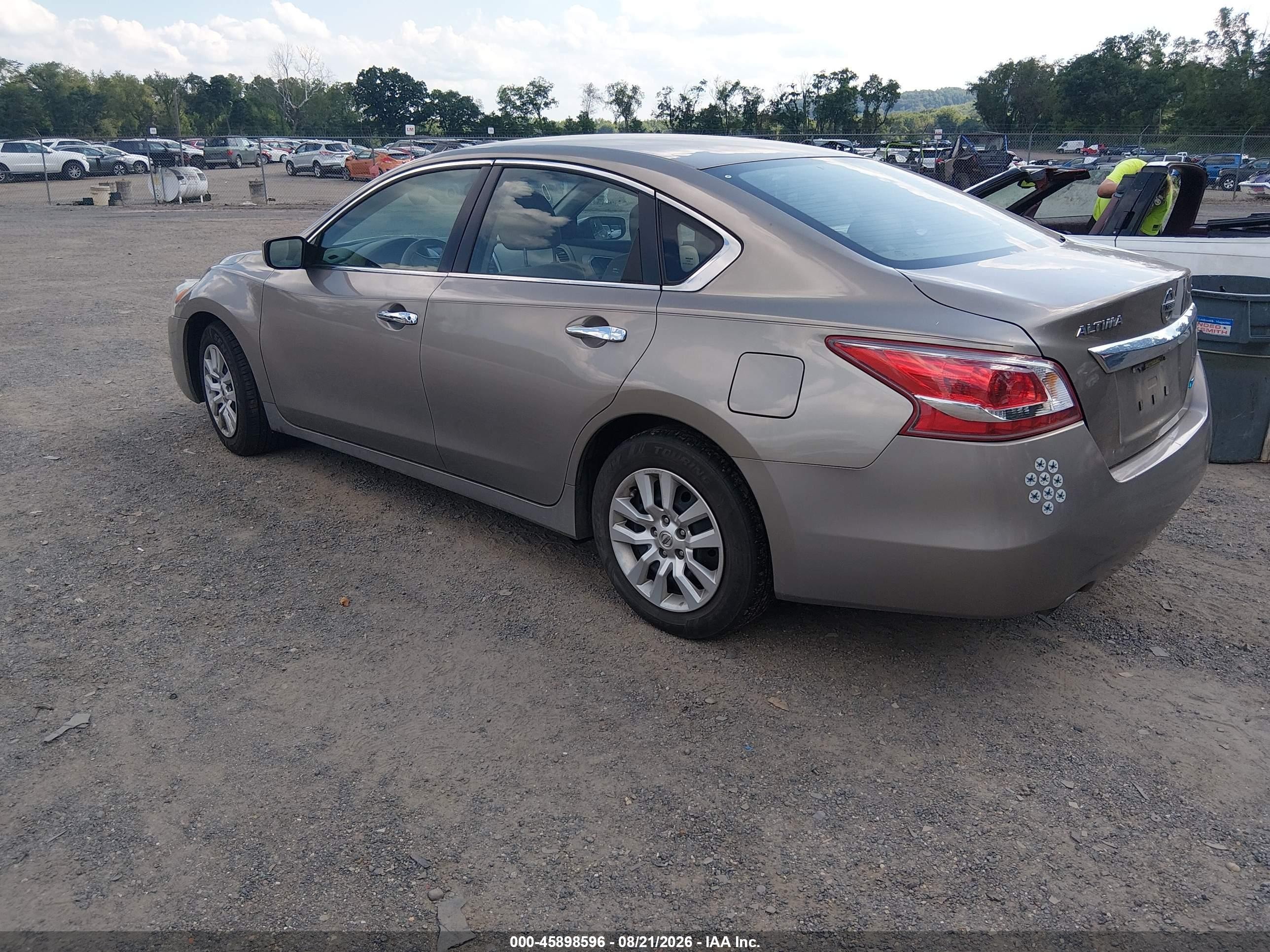 2014 Nissan Altima 2.5 S Tan vin: 1N4AL3AP9EC104104