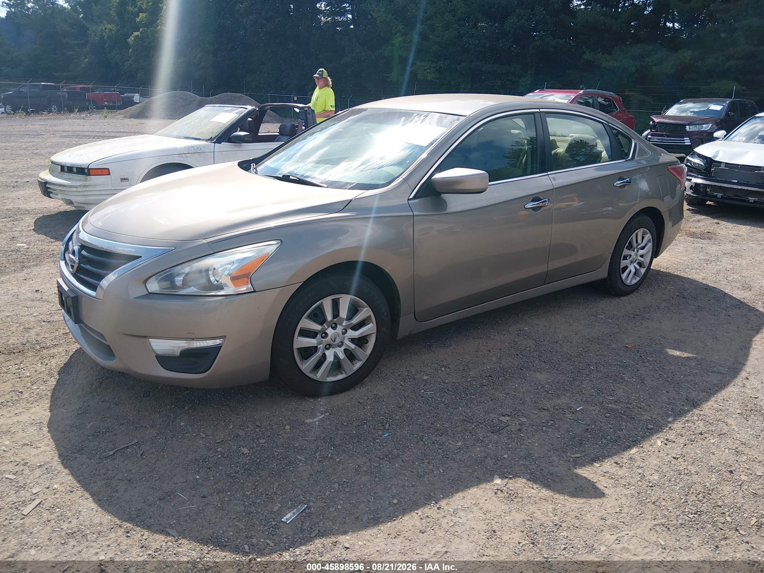 2014 Nissan Altima 2.5 S Tan vin: 1N4AL3AP9EC104104