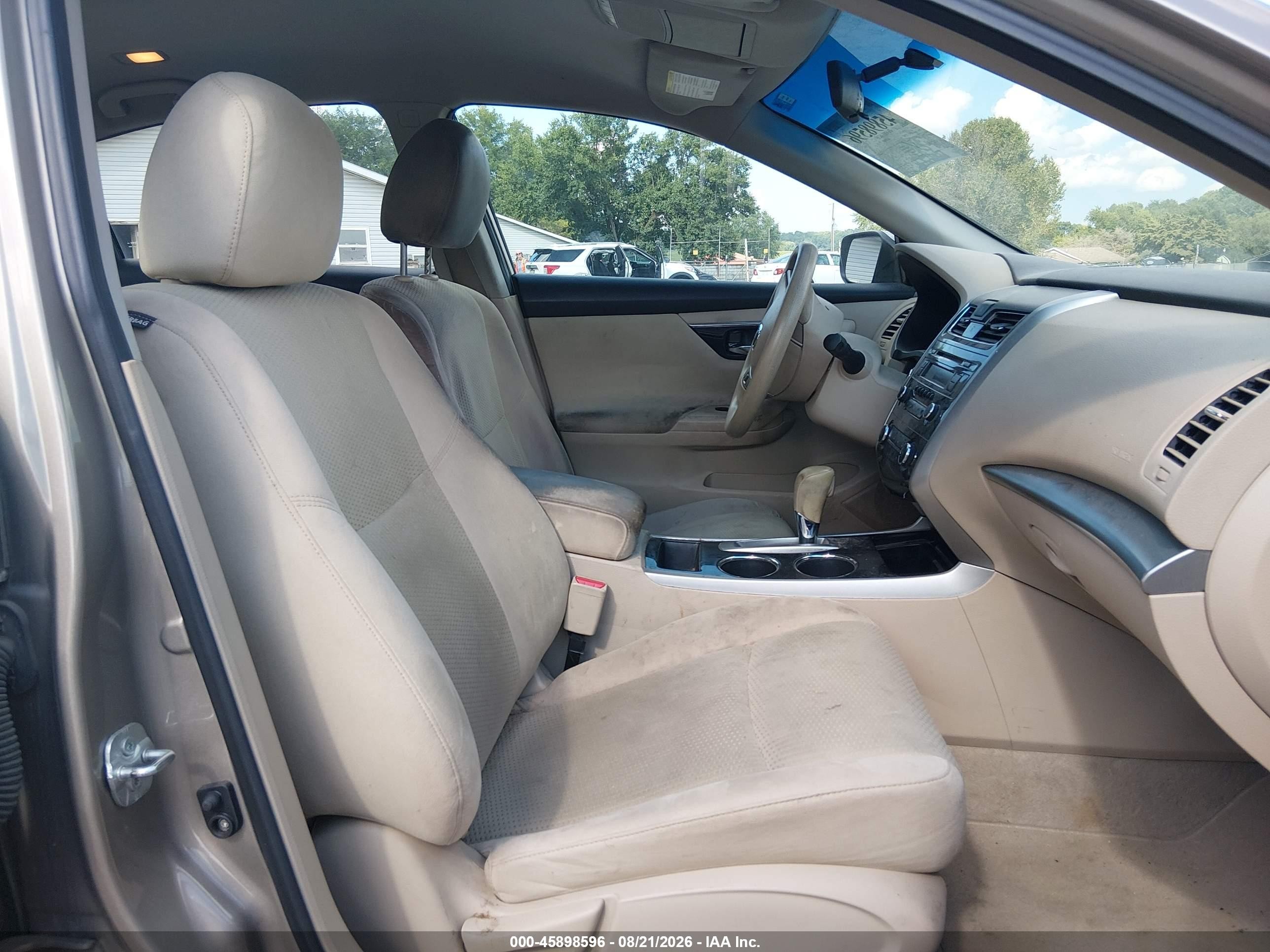 2014 Nissan Altima 2.5 S Tan vin: 1N4AL3AP9EC104104