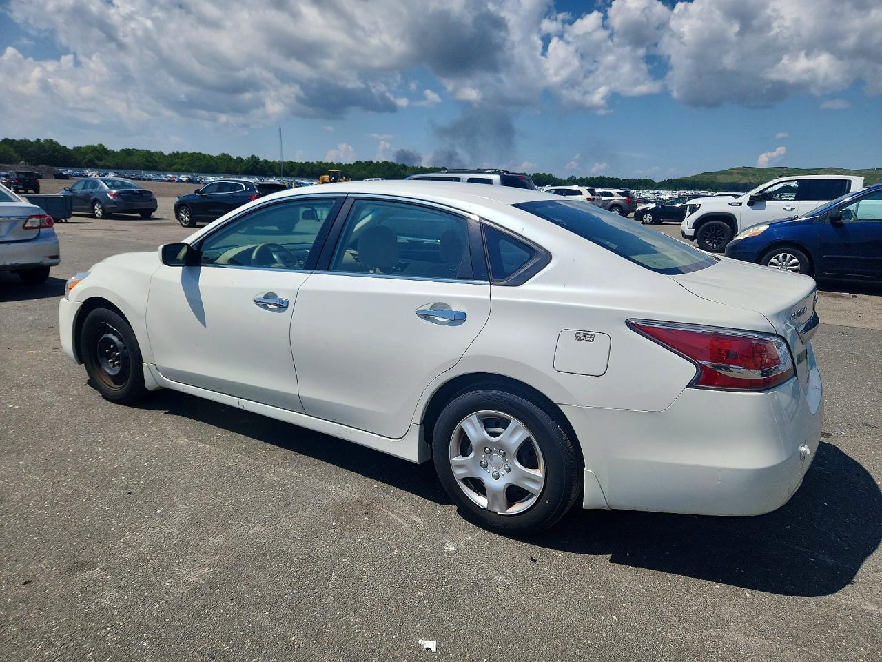 2014 Nissan Altima 2.5 White vin: 1N4AL3AP9EC114423