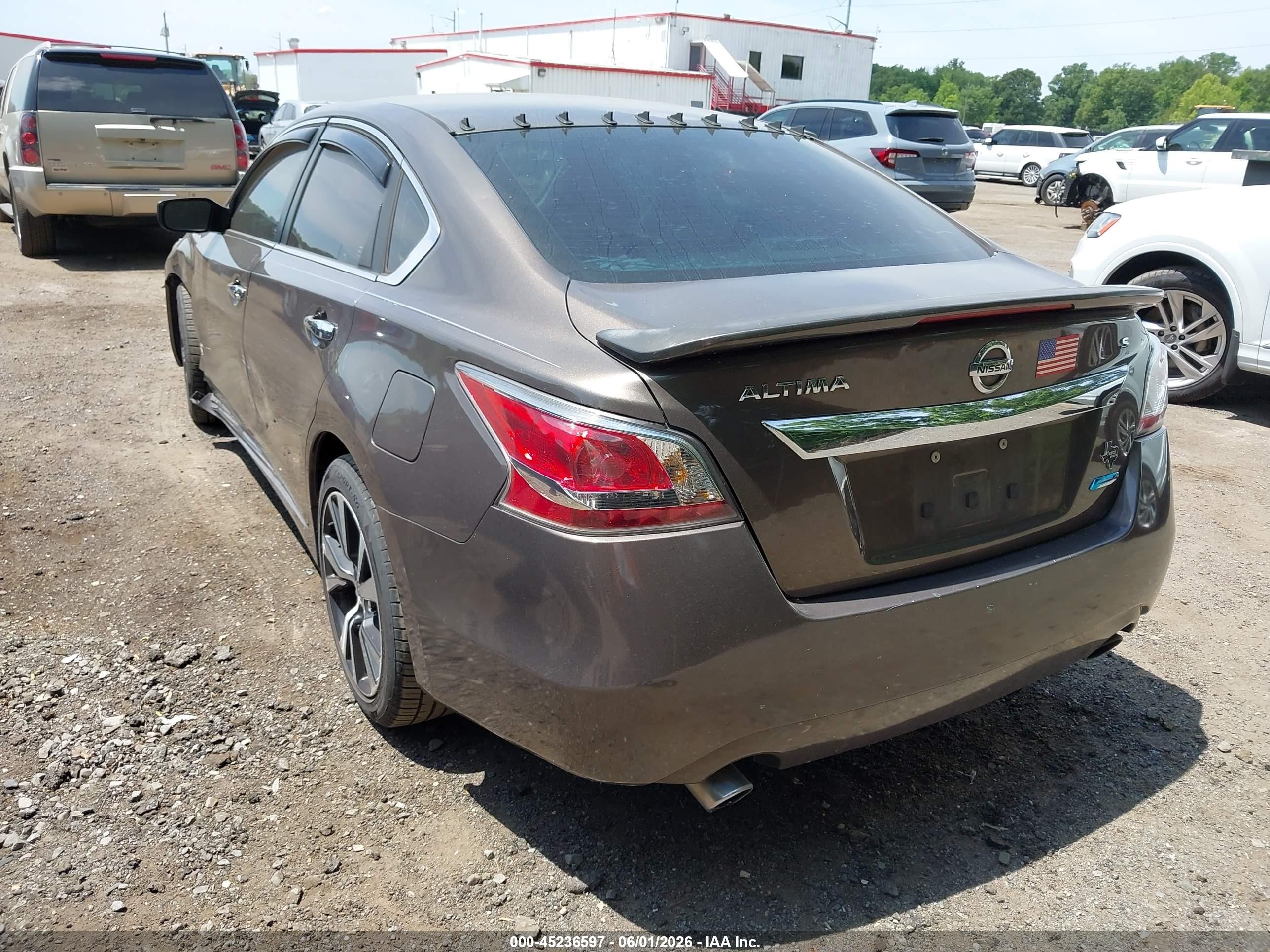 2014 Nissan Altima 2.5 S Beige vin: 1N4AL3AP9EC144165