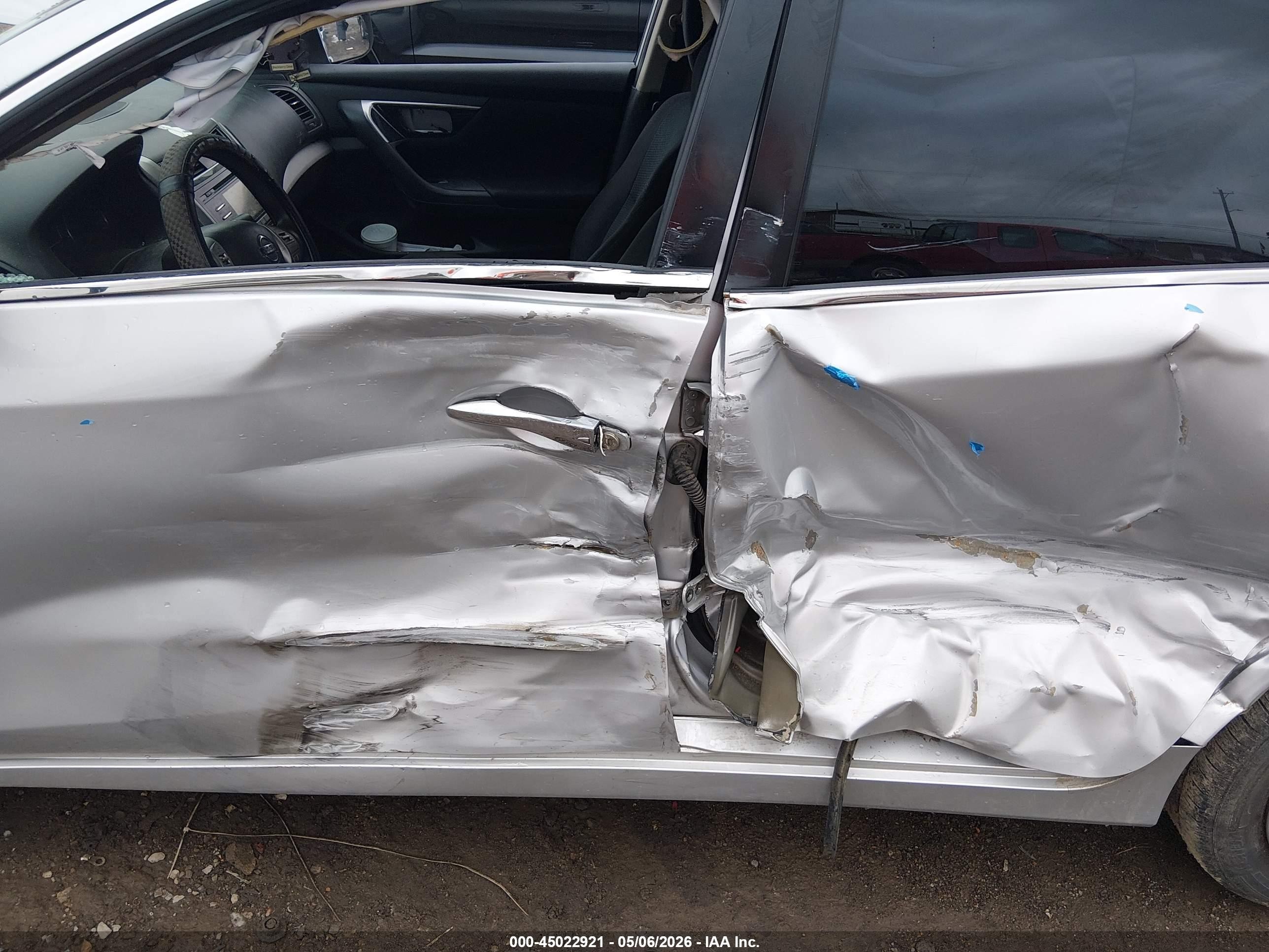 2014 Nissan Altima 2.5 S Серебряный vin: 1N4AL3AP9EC147907