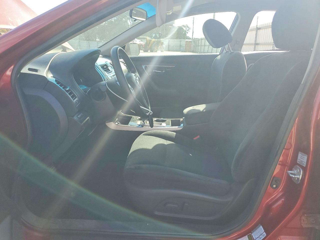 2014 Nissan Altima 2.5 S Red vin: 1N4AL3AP9EC152279