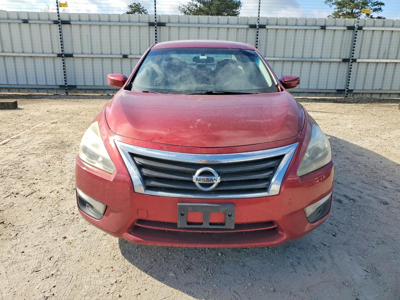 2014 Nissan Altima 2.5 S Red vin: 1N4AL3AP9EC152279