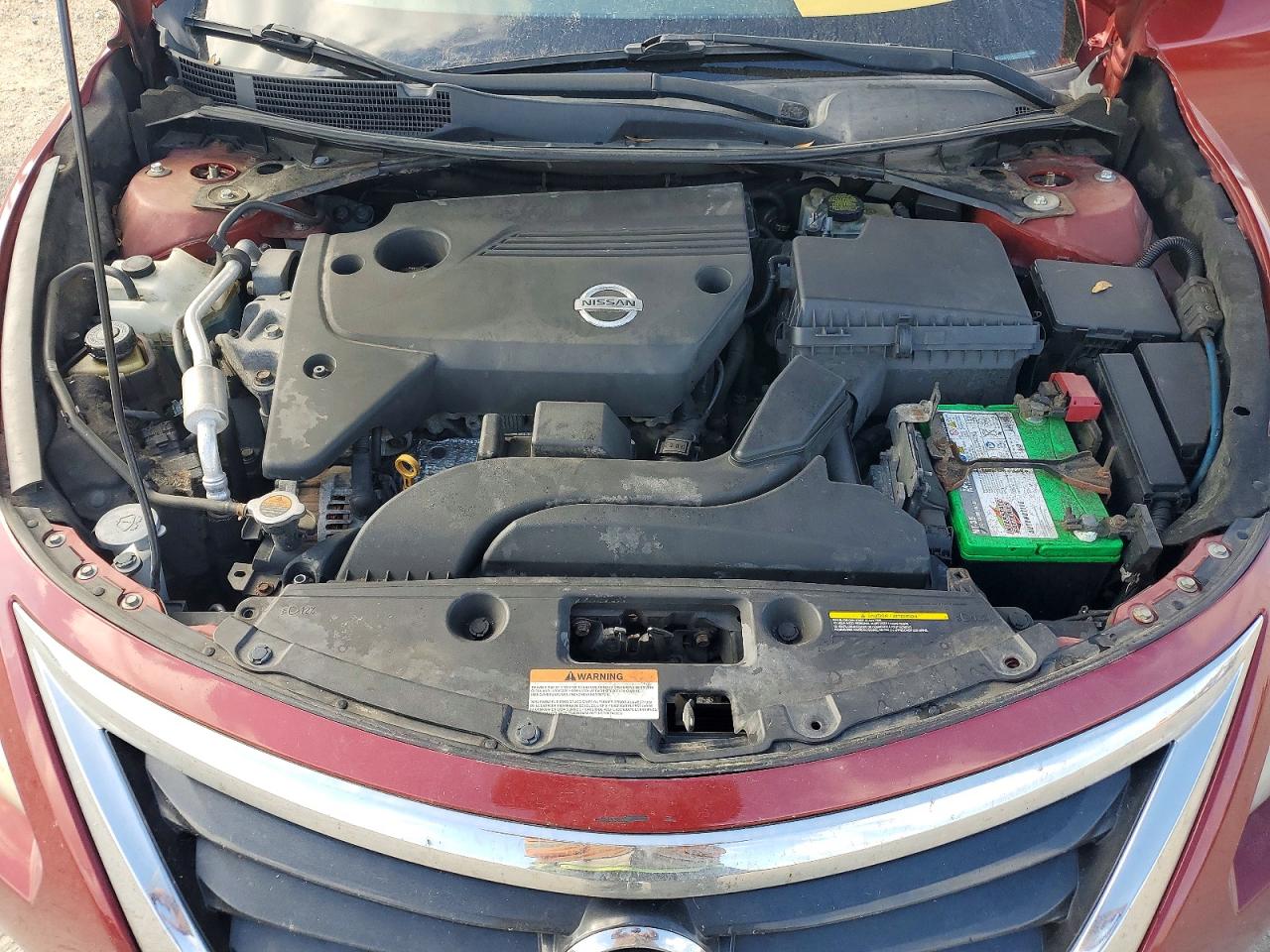 2014 Nissan Altima 2.5 S Red vin: 1N4AL3AP9EC152279