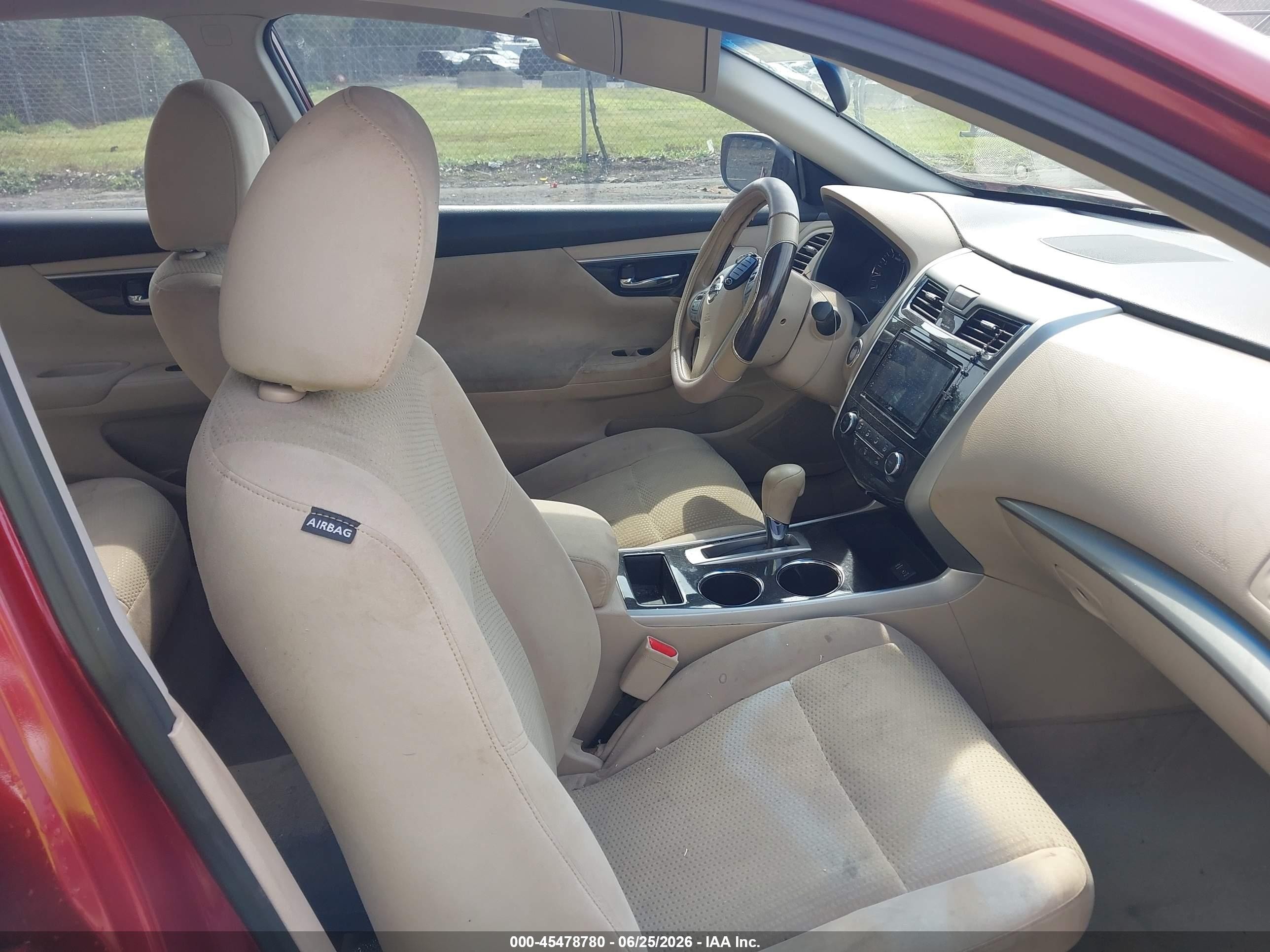 2014 Nissan Altima 2.5 S Красный vin: 1N4AL3AP9EC177943