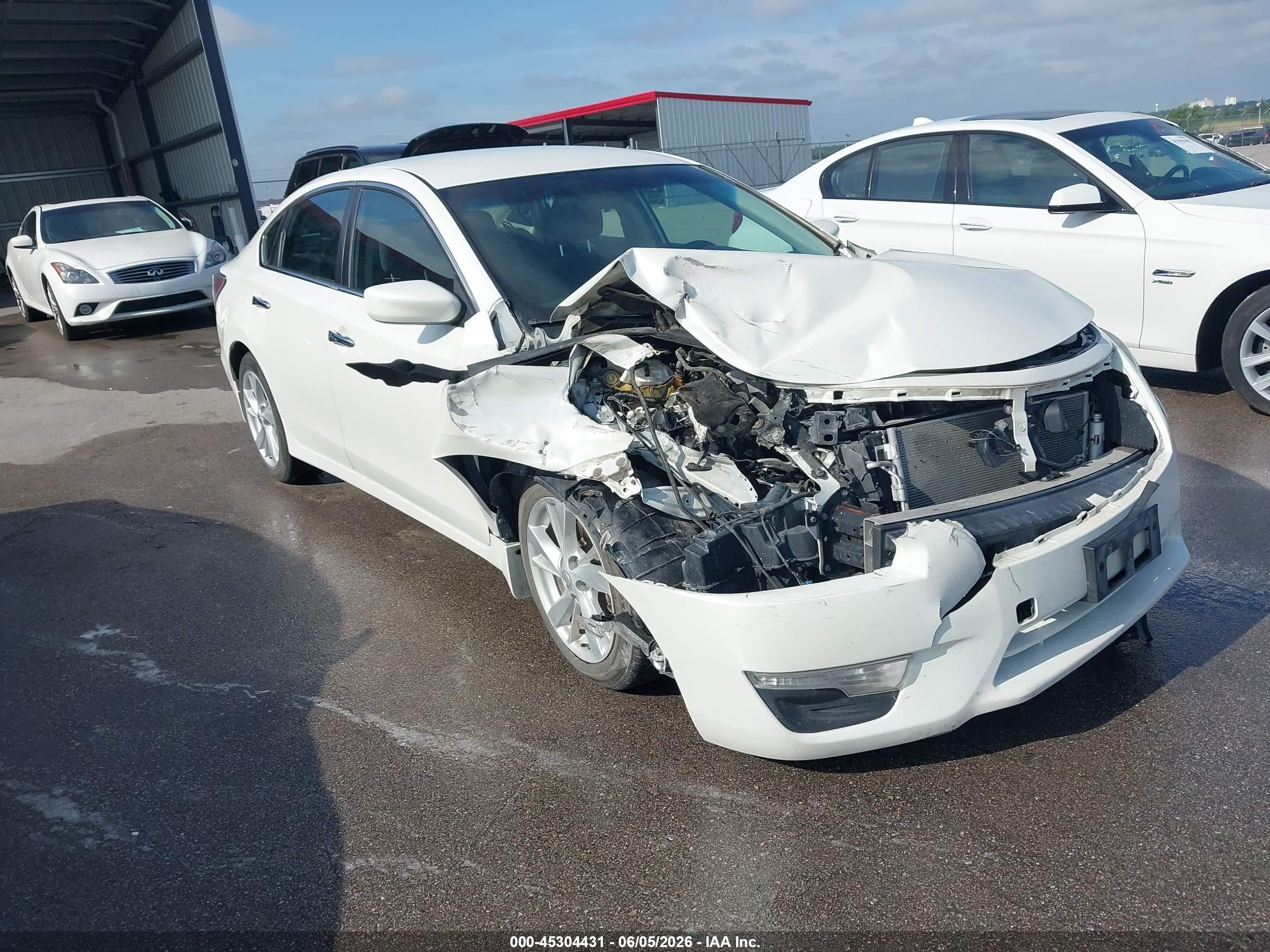 2014 Nissan Altima 2.5 Sv White vin: 1N4AL3AP9EC186528