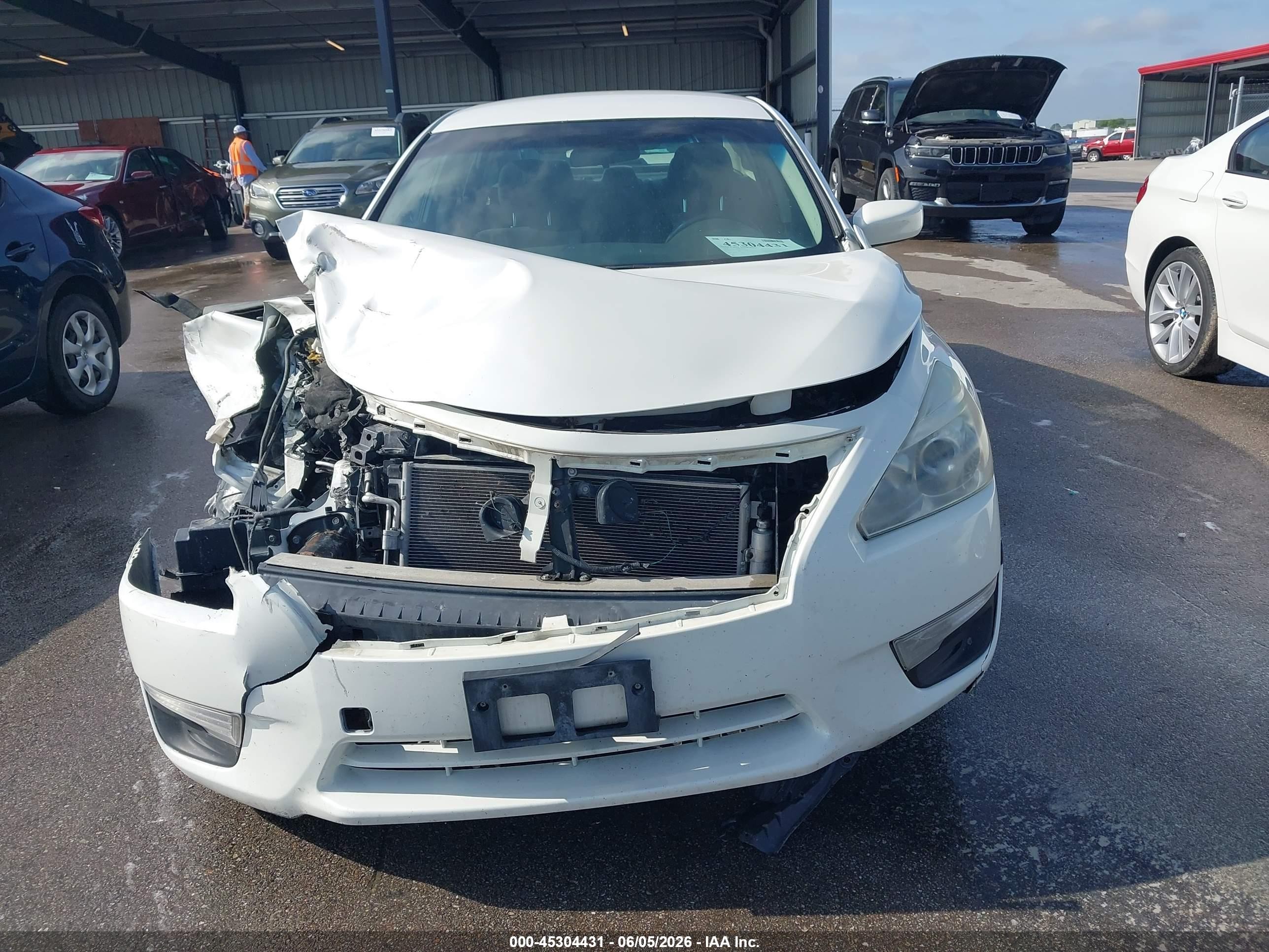 2014 Nissan Altima 2.5 Sv White vin: 1N4AL3AP9EC186528