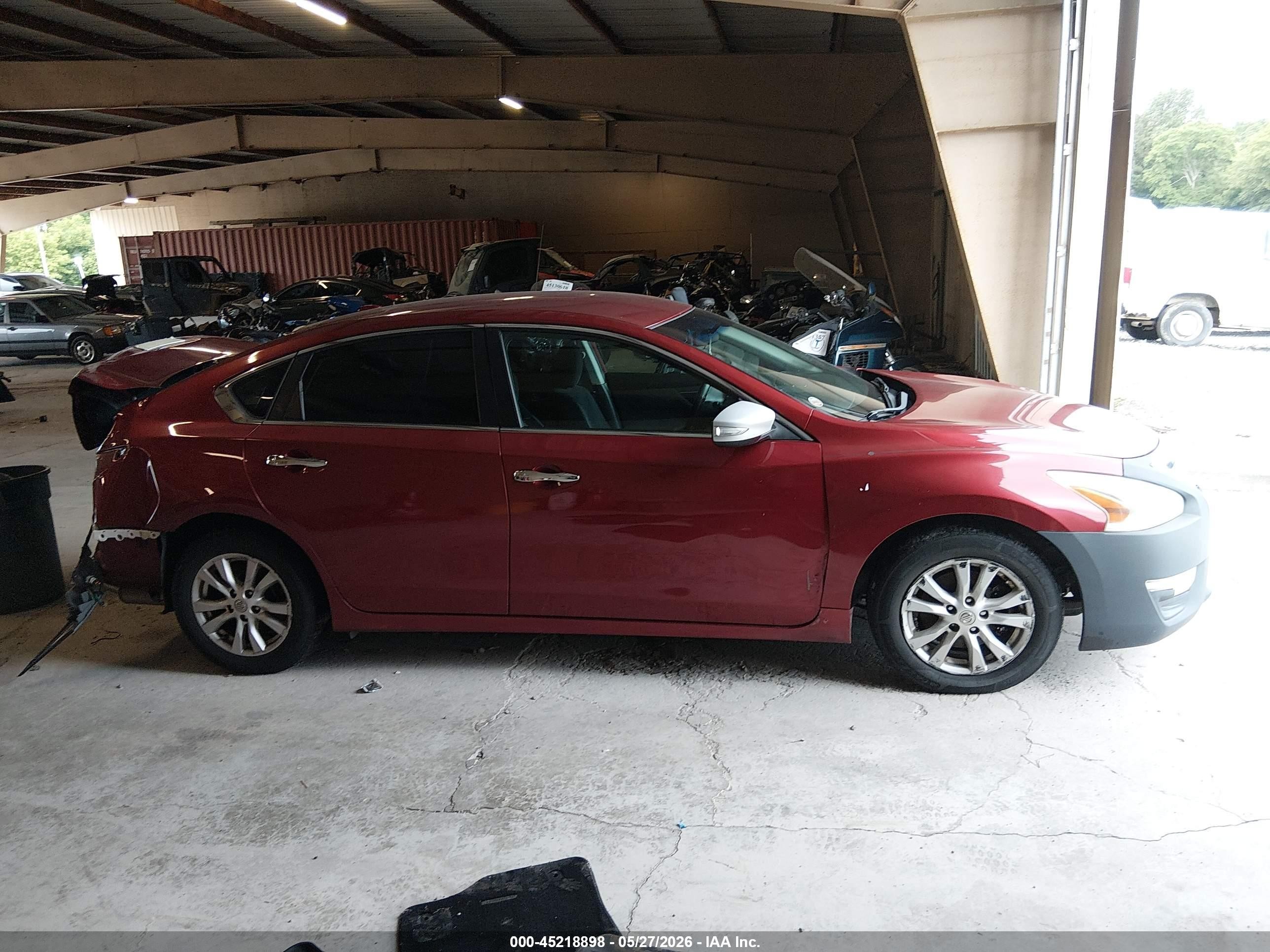 2014 Nissan Altima 2.5 S Burgundy vin: 1N4AL3AP9EC192667