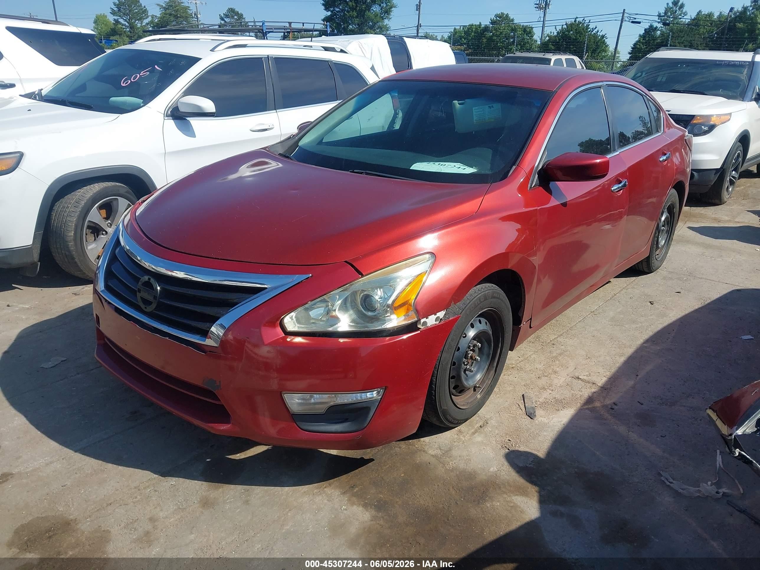2014 Nissan Altima 2.5 S Red vin: 1N4AL3AP9EC195200