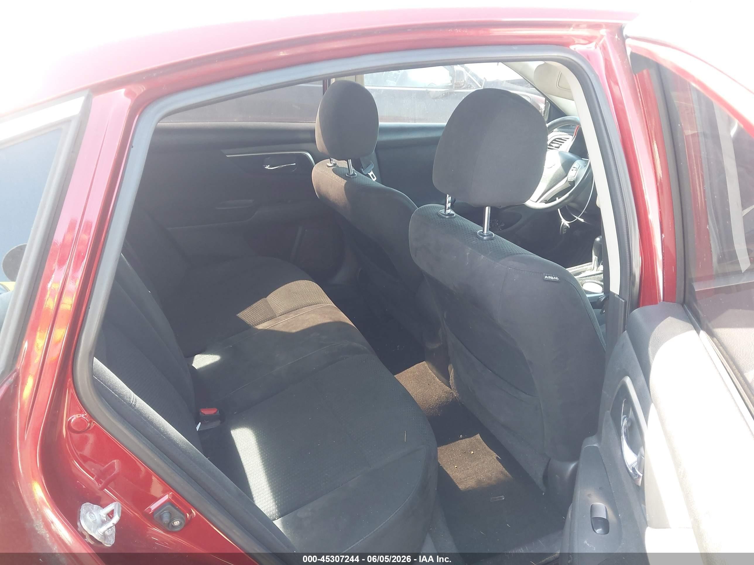 2014 Nissan Altima 2.5 S Red vin: 1N4AL3AP9EC195200