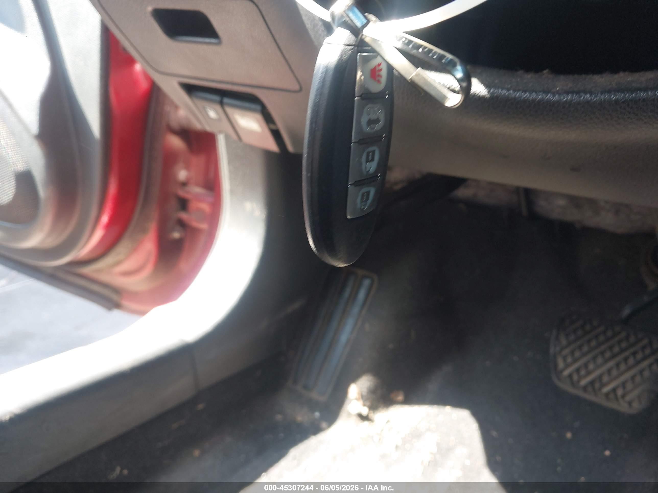 2014 Nissan Altima 2.5 S Red vin: 1N4AL3AP9EC195200