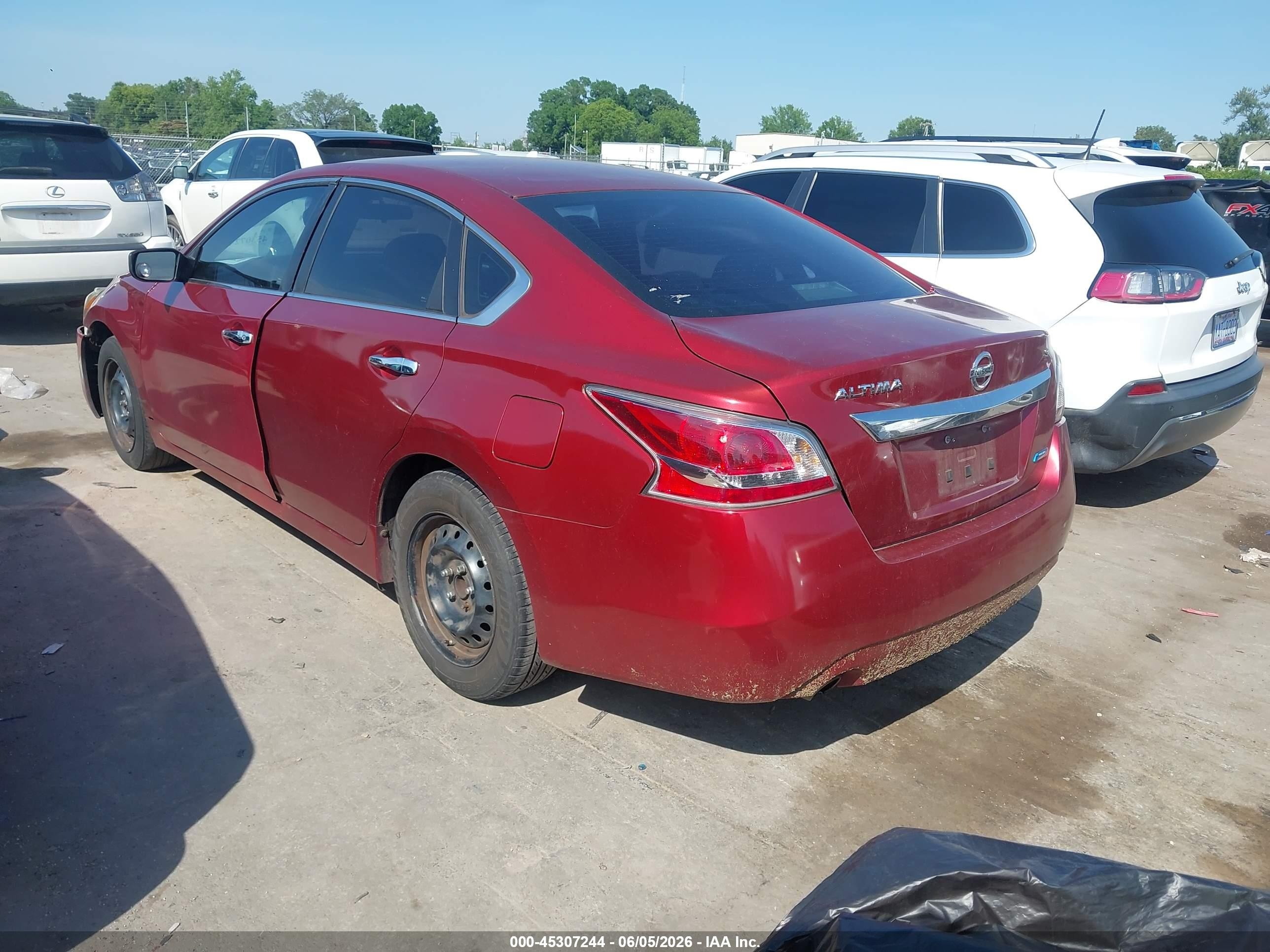 2014 Nissan Altima 2.5 S Red vin: 1N4AL3AP9EC195200