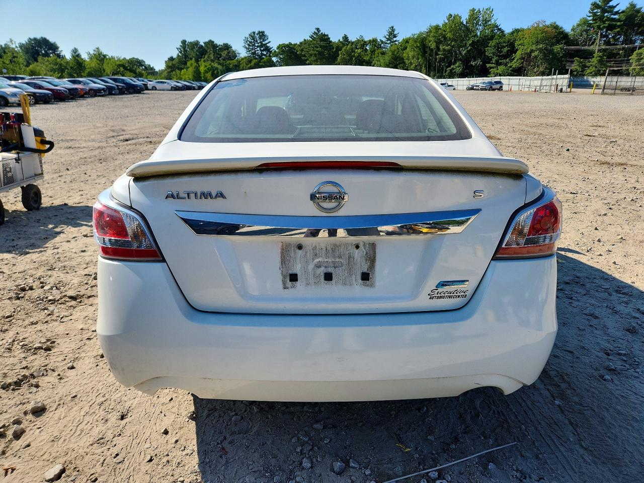 2014 Nissan Altima 2.5 S White vin: 1N4AL3AP9EC202128