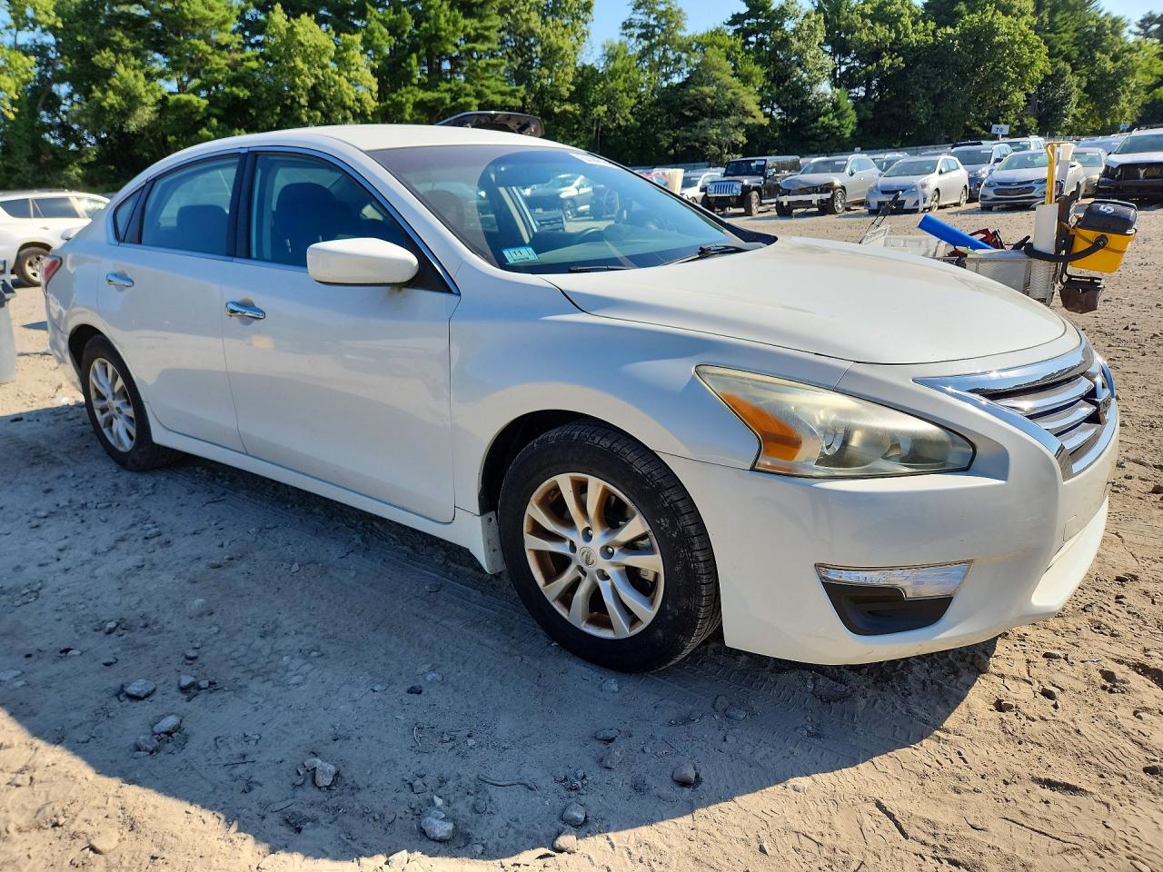 2014 Nissan Altima 2.5 S White vin: 1N4AL3AP9EC202128