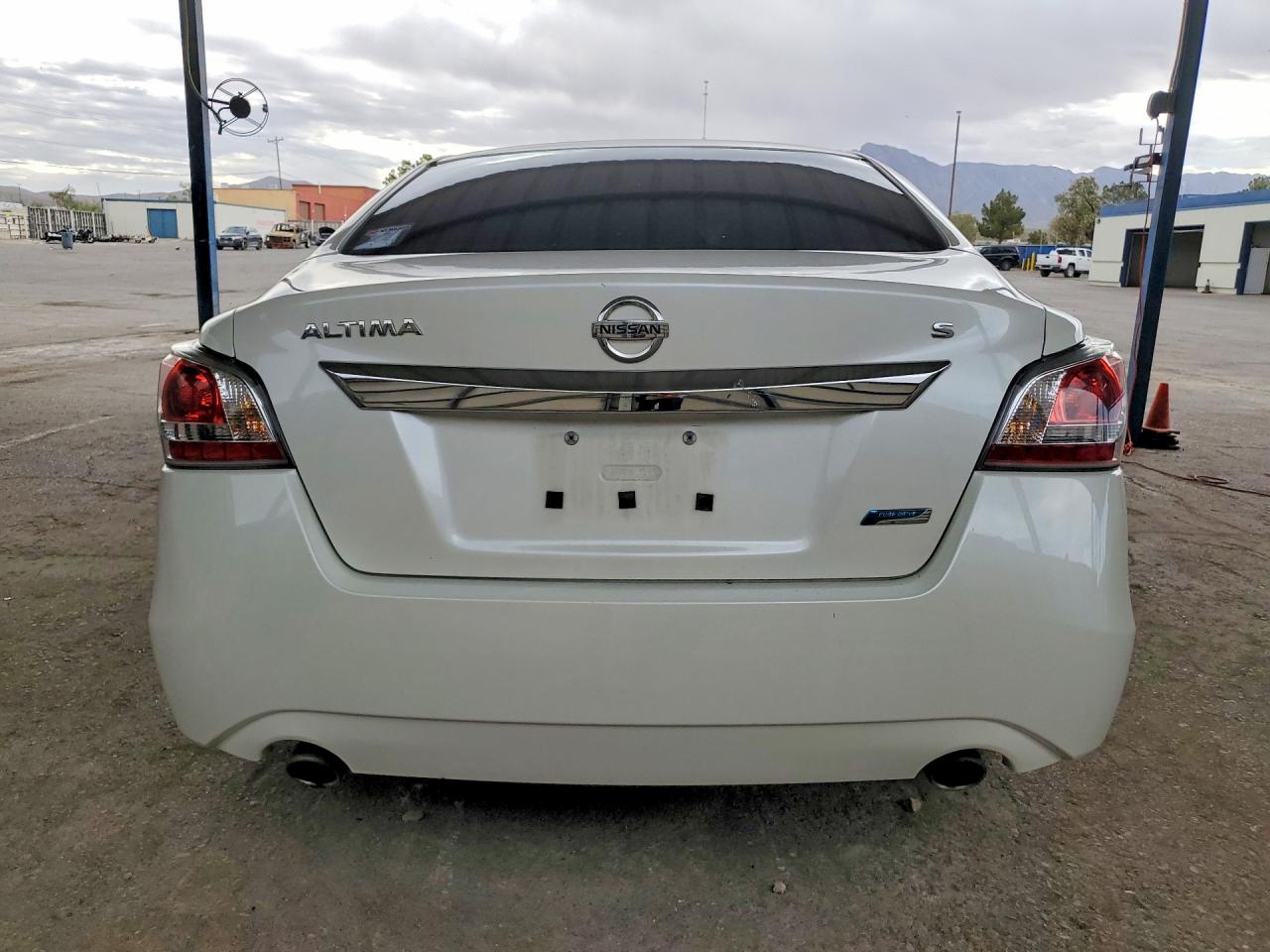 2014 Nissan Altima 2.5 White vin: 1N4AL3AP9EC262572