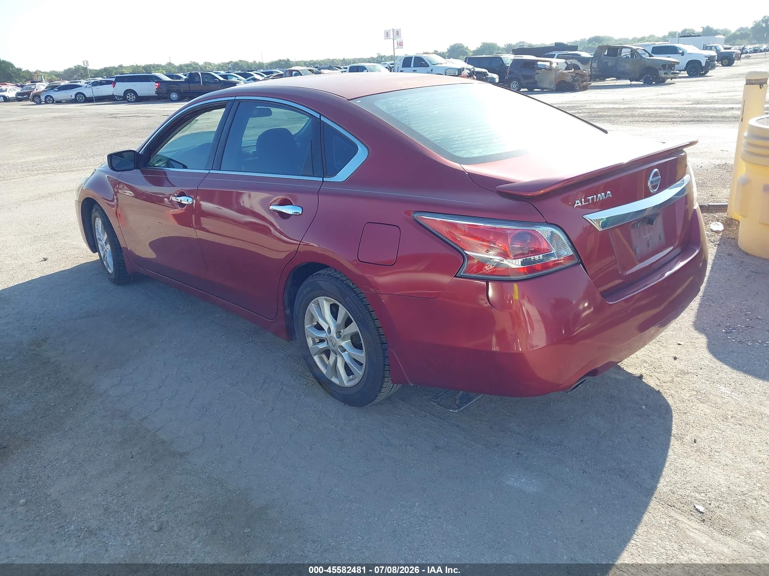 2014 Nissan Altima 2.5 S Red vin: 1N4AL3AP9EC268873
