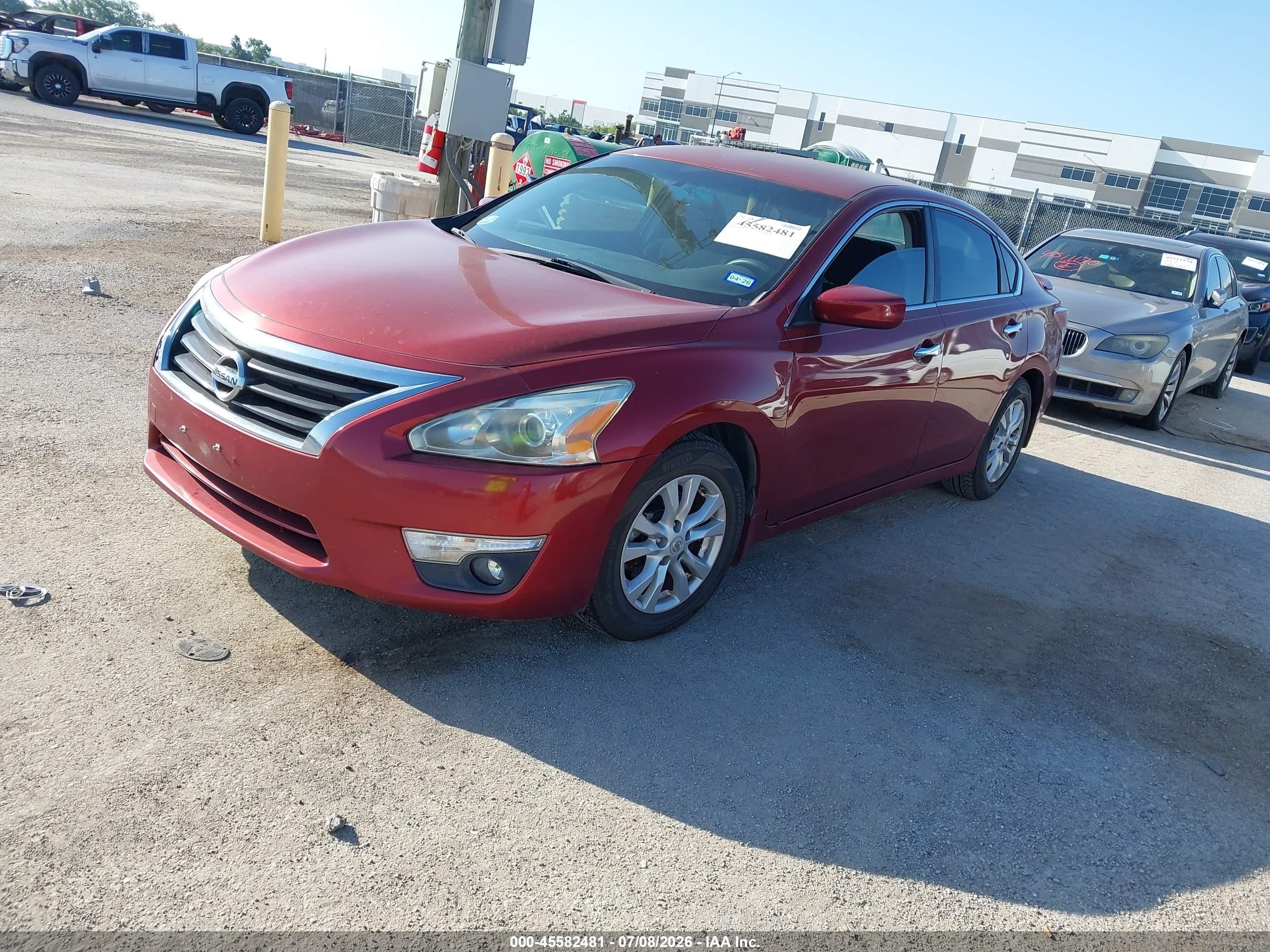 2014 Nissan Altima 2.5 S Red vin: 1N4AL3AP9EC268873
