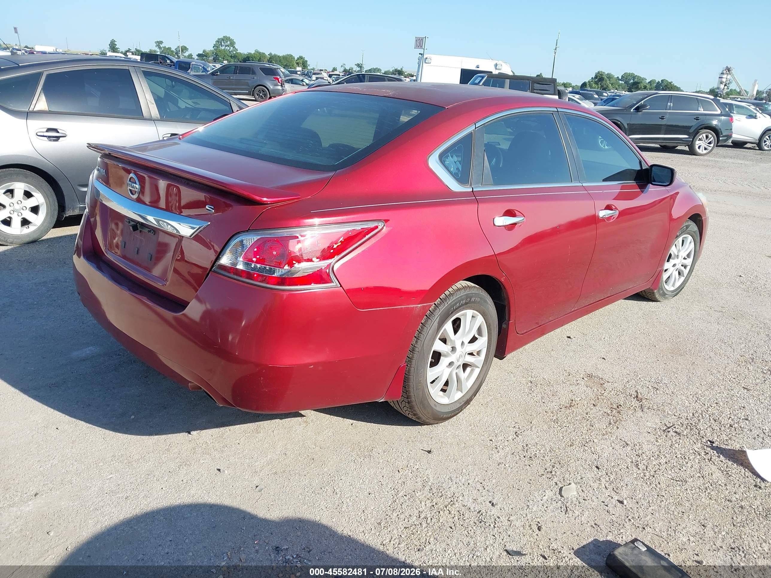 2014 Nissan Altima 2.5 S Red vin: 1N4AL3AP9EC268873