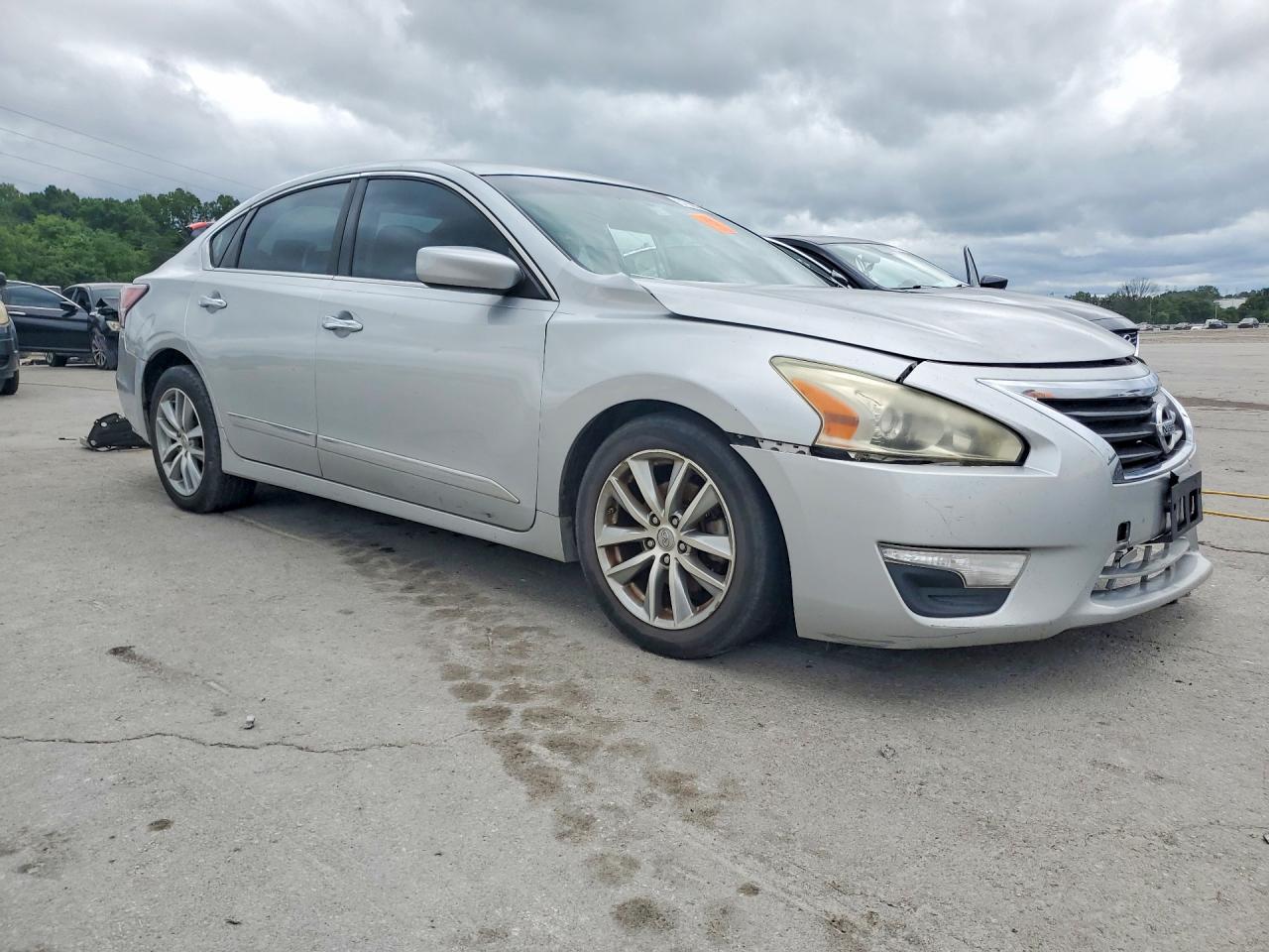 2014 Nissan Altima 2.5 Silver vin: 1N4AL3AP9EC270185