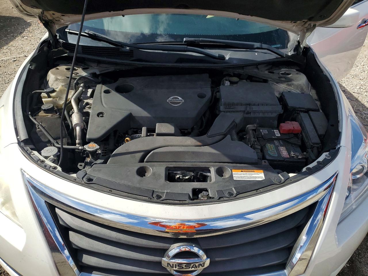 2014 Nissan Altima 2.5 S White vin: 1N4AL3AP9EC296799