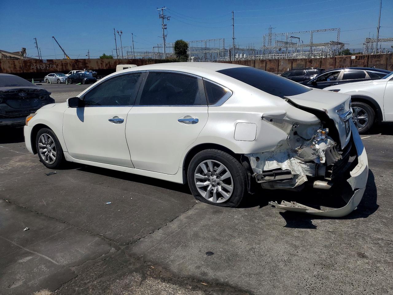 2014 Nissan Altima 2.5 S White vin: 1N4AL3AP9EC316436