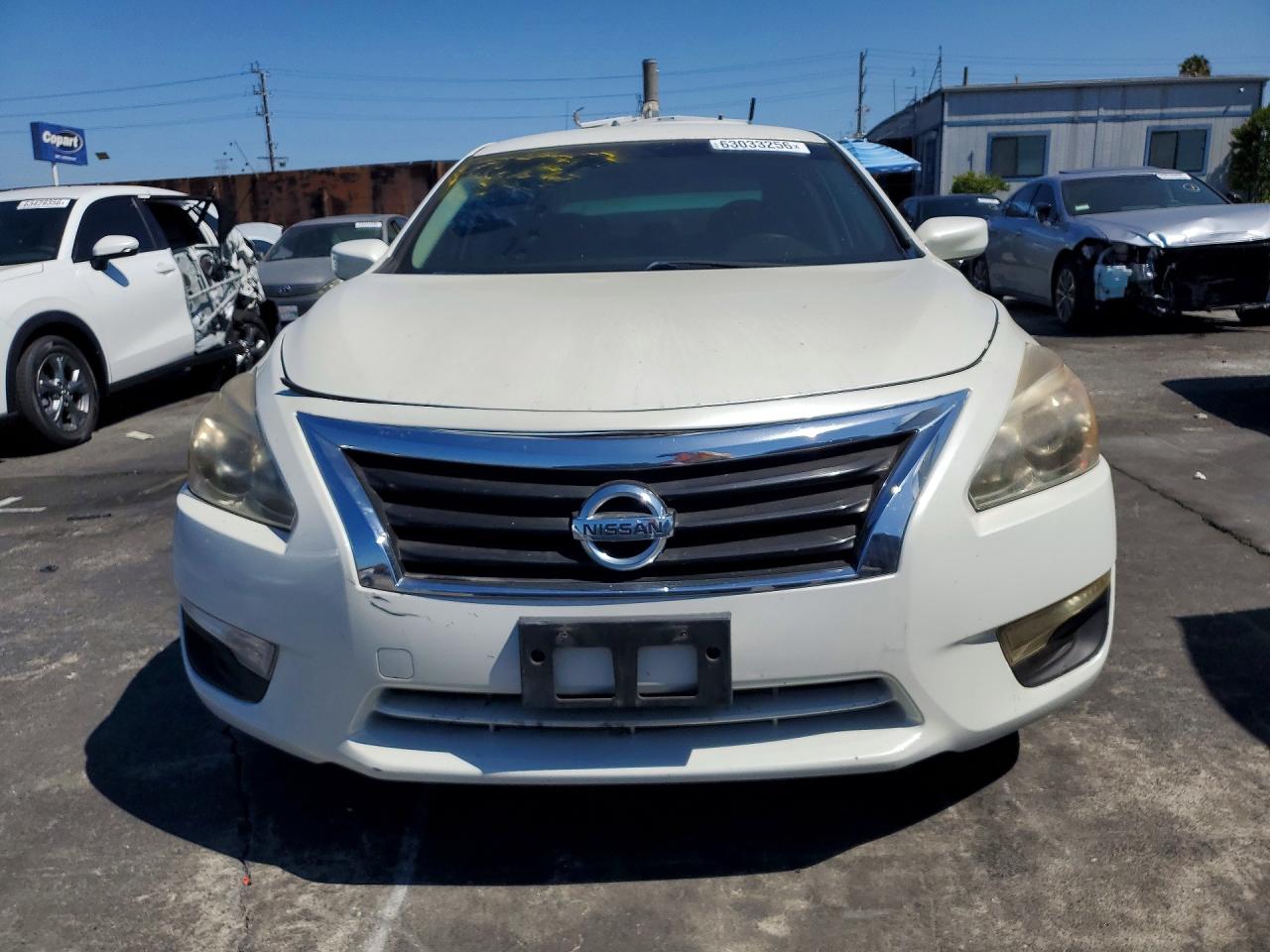 2014 Nissan Altima 2.5 S White vin: 1N4AL3AP9EC316436