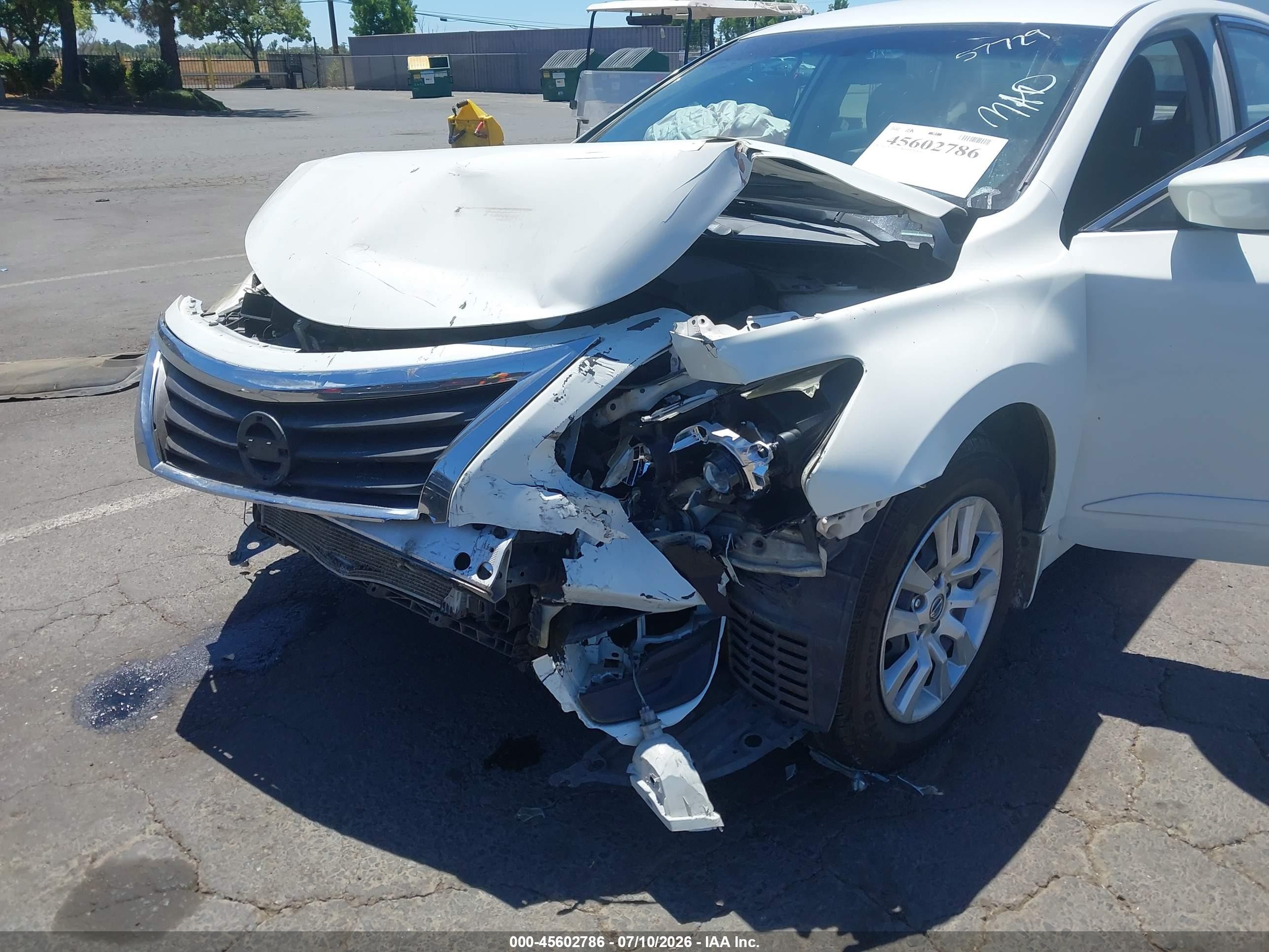 2014 Nissan Altima 2.5 S White vin: 1N4AL3AP9EC319837