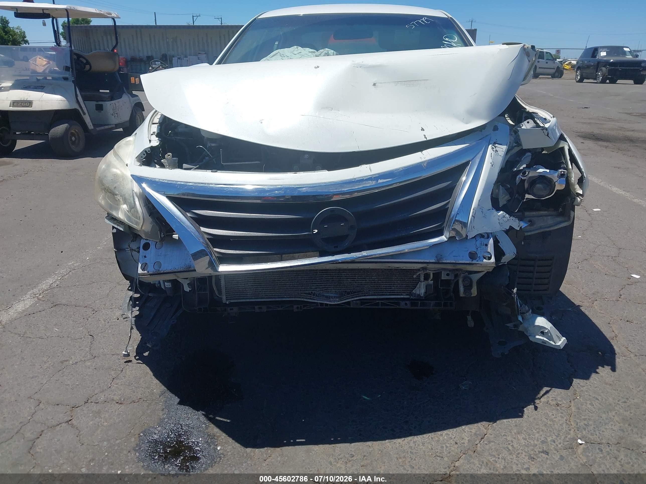 2014 Nissan Altima 2.5 S White vin: 1N4AL3AP9EC319837