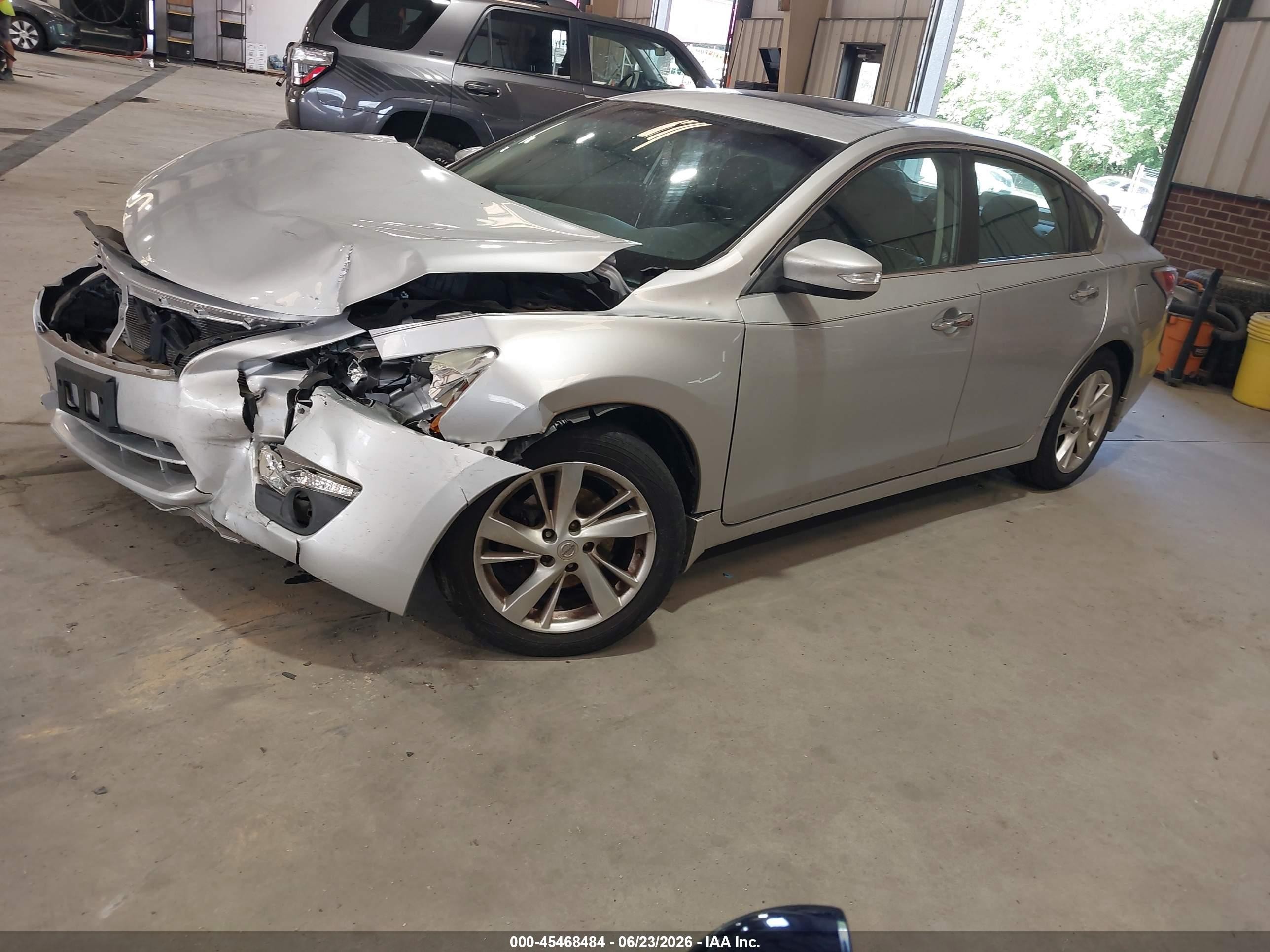 2014 Nissan Altima 2.5 Sl Silver vin: 1N4AL3AP9EC320003