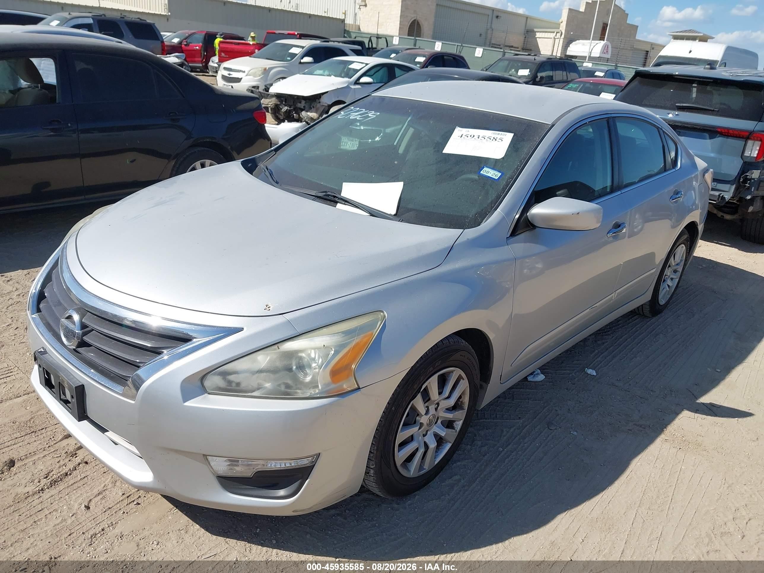 2014 Nissan Altima 2.5 S Silver vin: 1N4AL3AP9EC327629