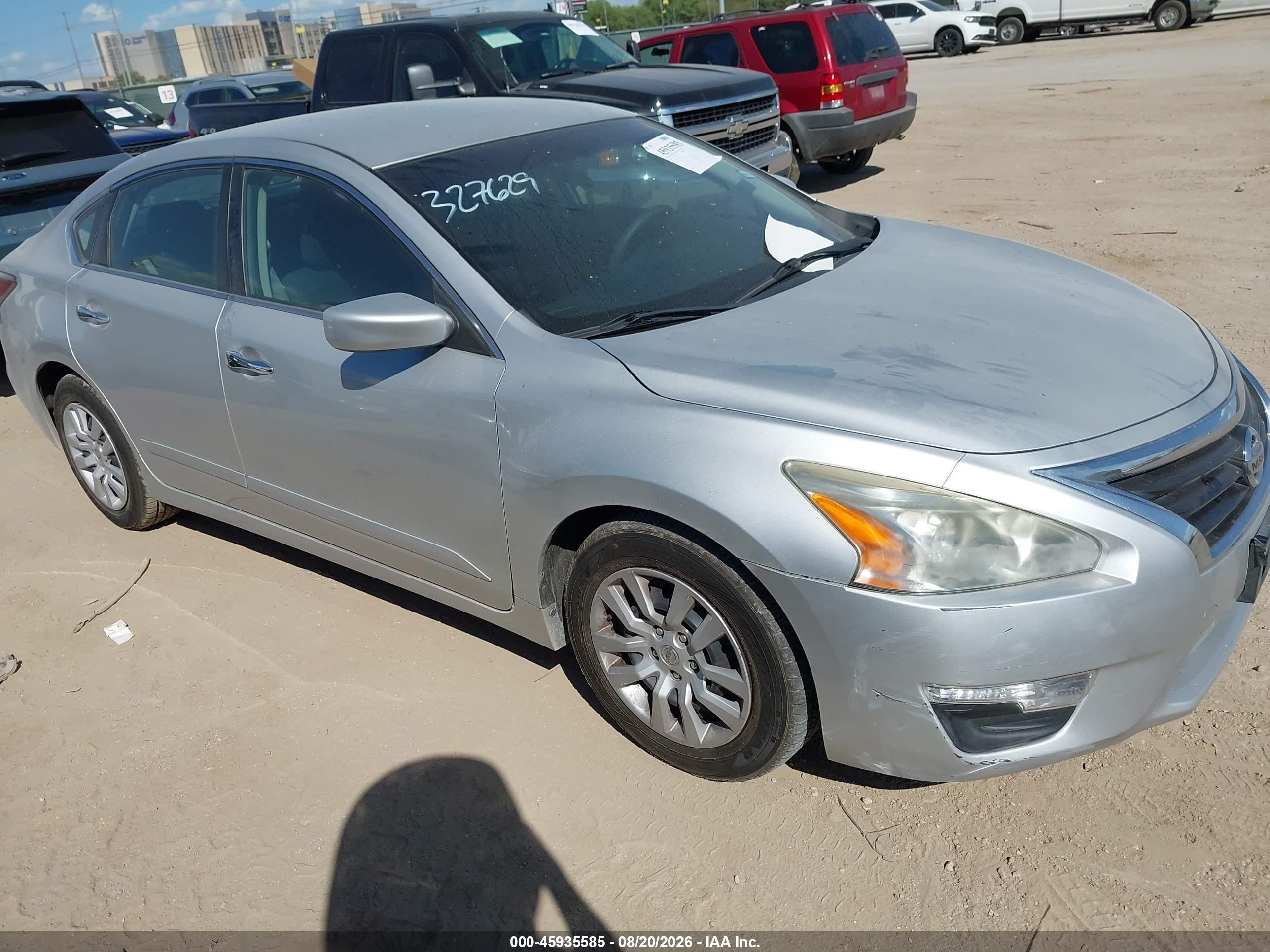 2014 Nissan Altima 2.5 S Silver vin: 1N4AL3AP9EC327629