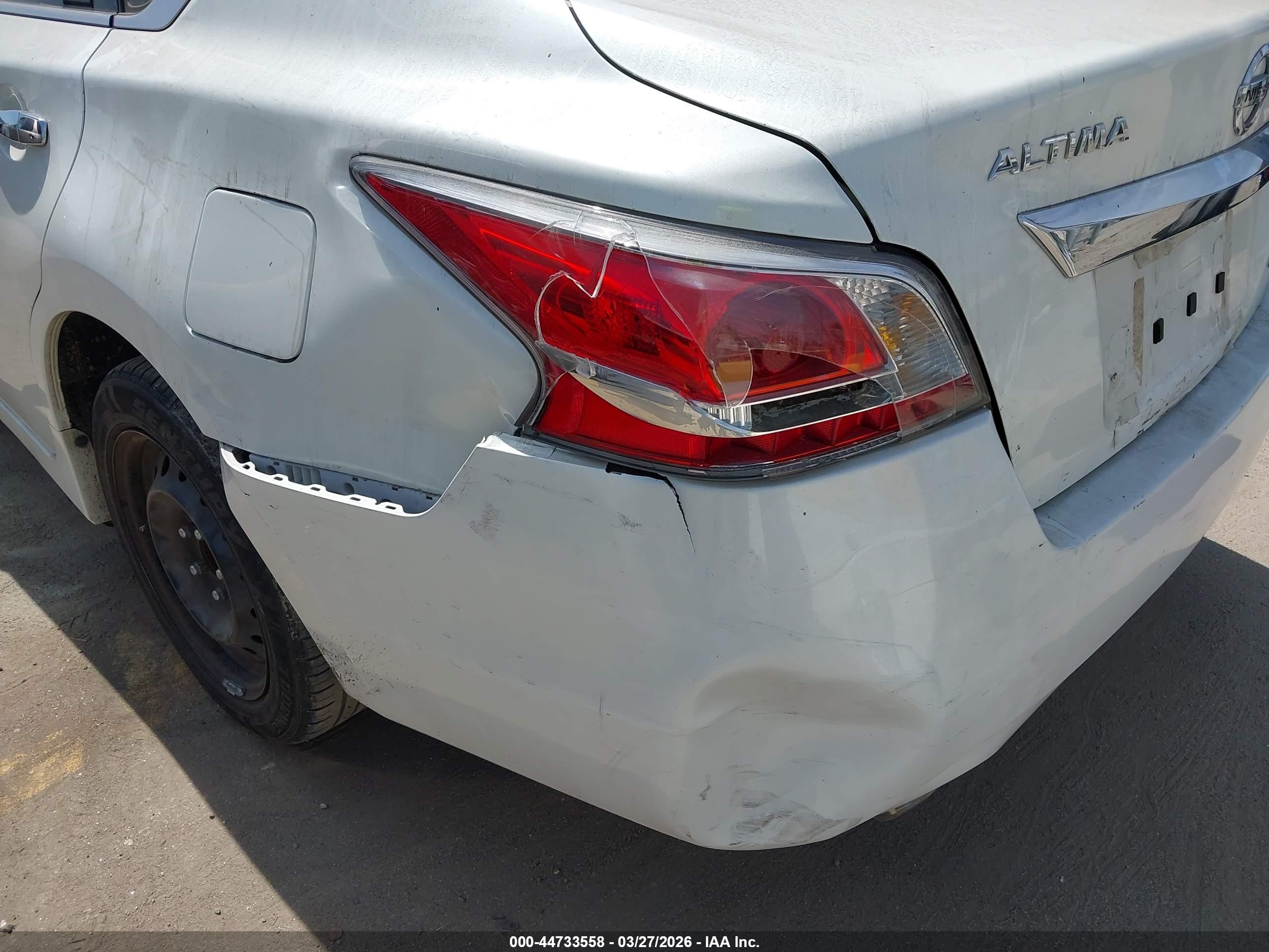 2014 Nissan Altima 2.5/2.5 S/2.5 Sl/2.5 Sv White vin: 1N4AL3AP9EC402040