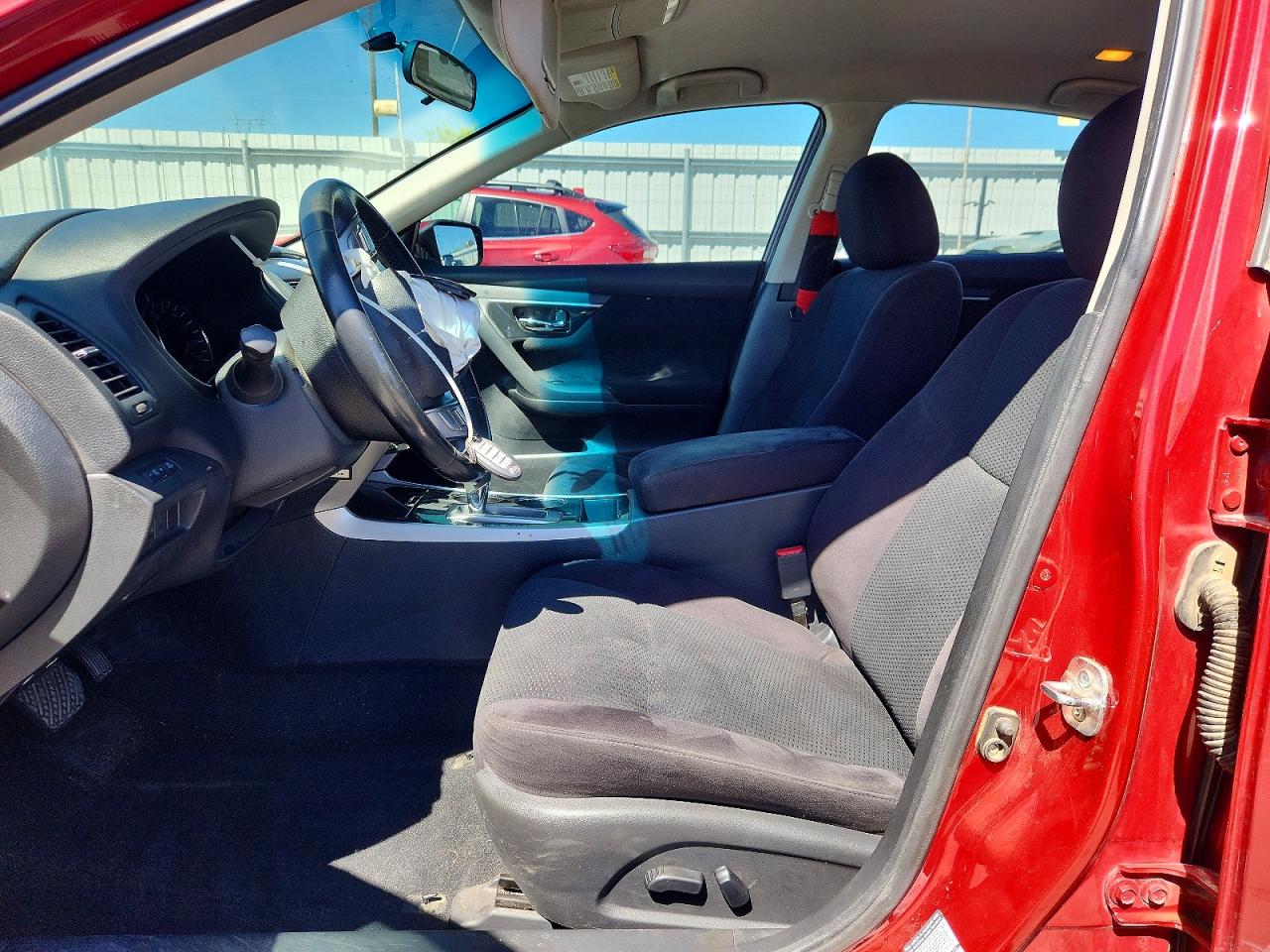 2014 Nissan Altima 2.5/s/sv/sl Red vin: 1N4AL3AP9EN210122
