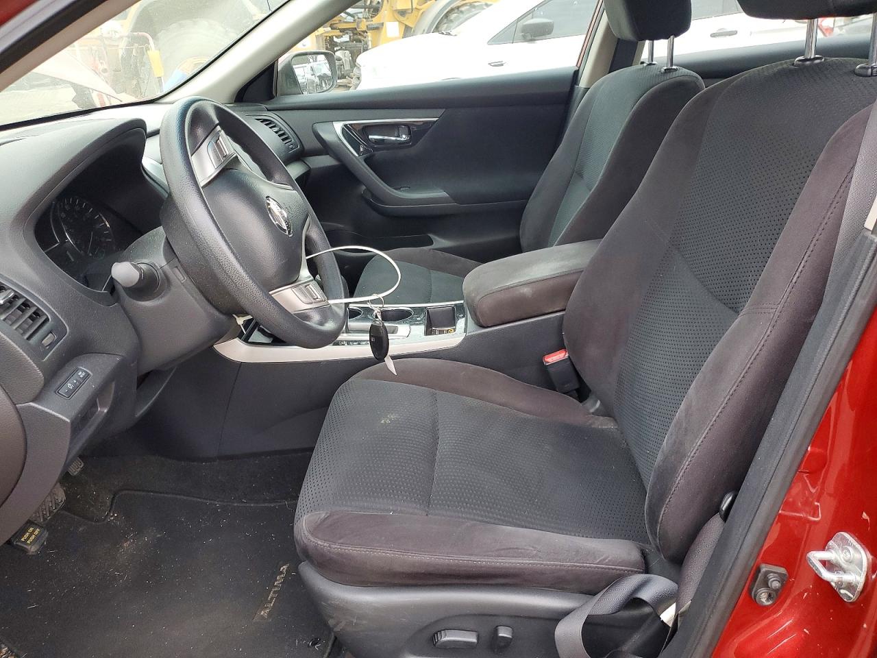 2014 Nissan Altima 2.5 Red vin: 1N4AL3AP9EN212811