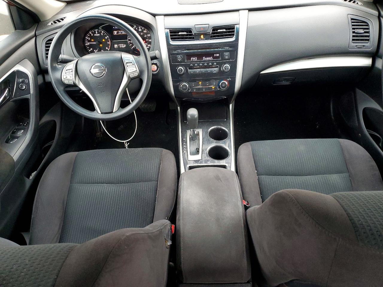 2014 Nissan Altima 2.5 Red vin: 1N4AL3AP9EN212811
