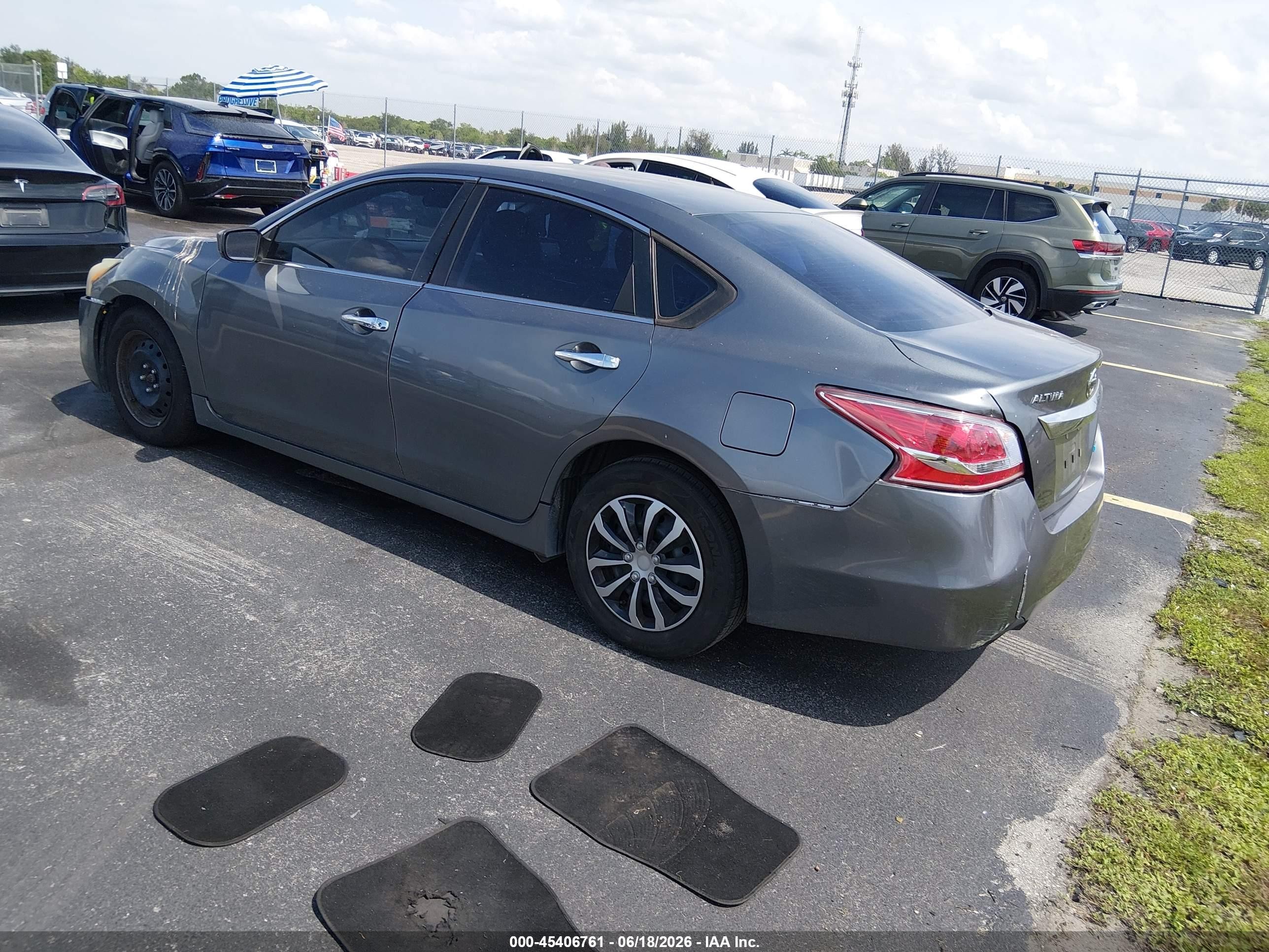 2014 Nissan Altima 2.5 S Gray vin: 1N4AL3AP9EN219483