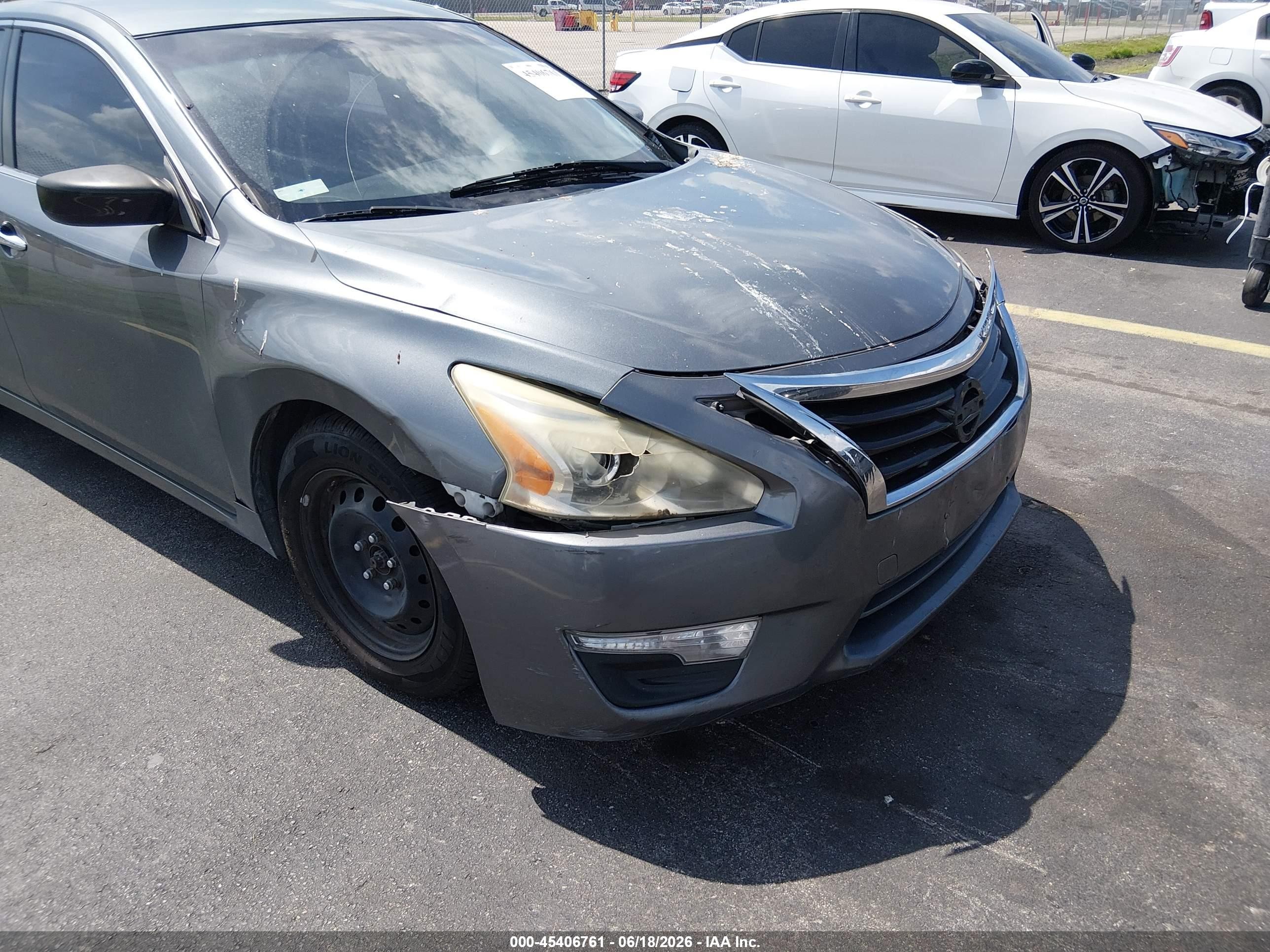 2014 Nissan Altima 2.5 S Gray vin: 1N4AL3AP9EN219483