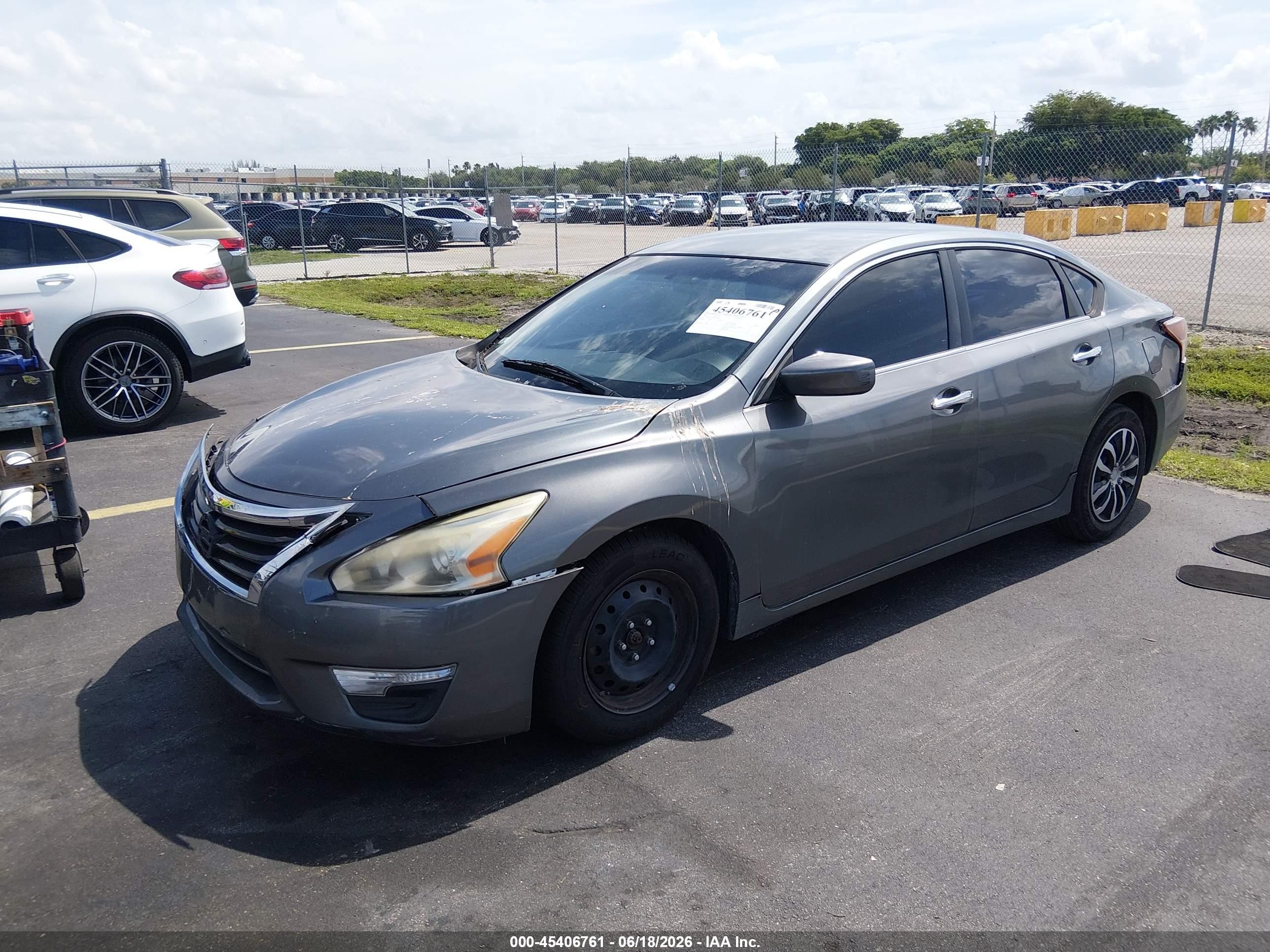 2014 Nissan Altima 2.5 S Gray vin: 1N4AL3AP9EN219483