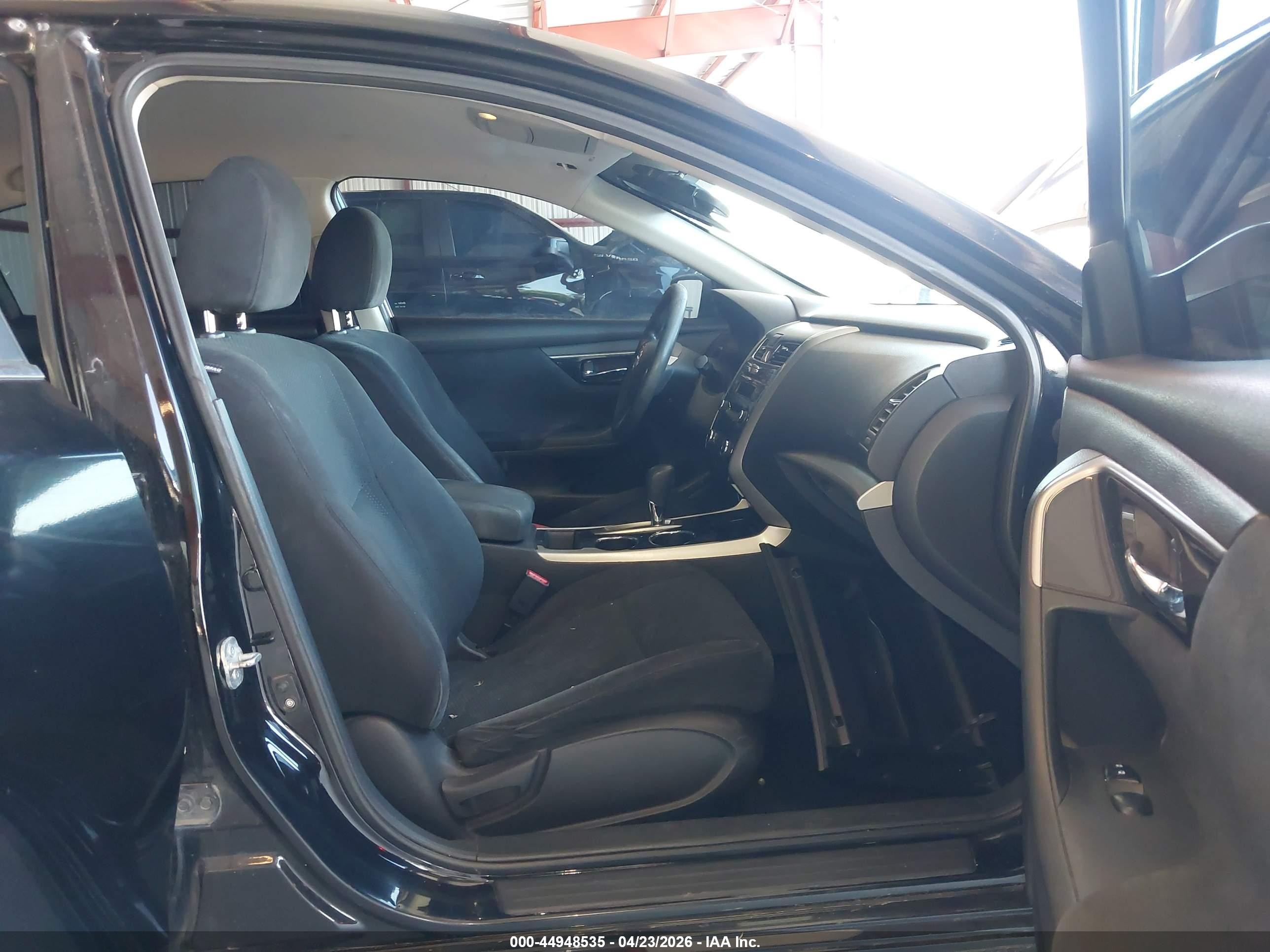 2014 Nissan Altima 2.5 S Black vin: 1N4AL3AP9EN230807