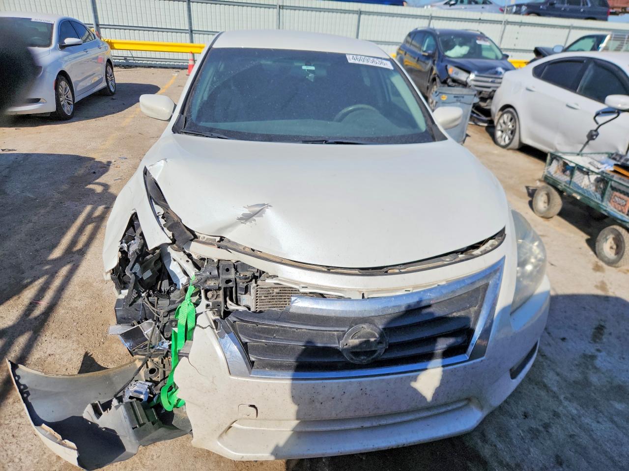 2014 Nissan Altima 2.5 Sv White vin: 1N4AL3AP9EN243900