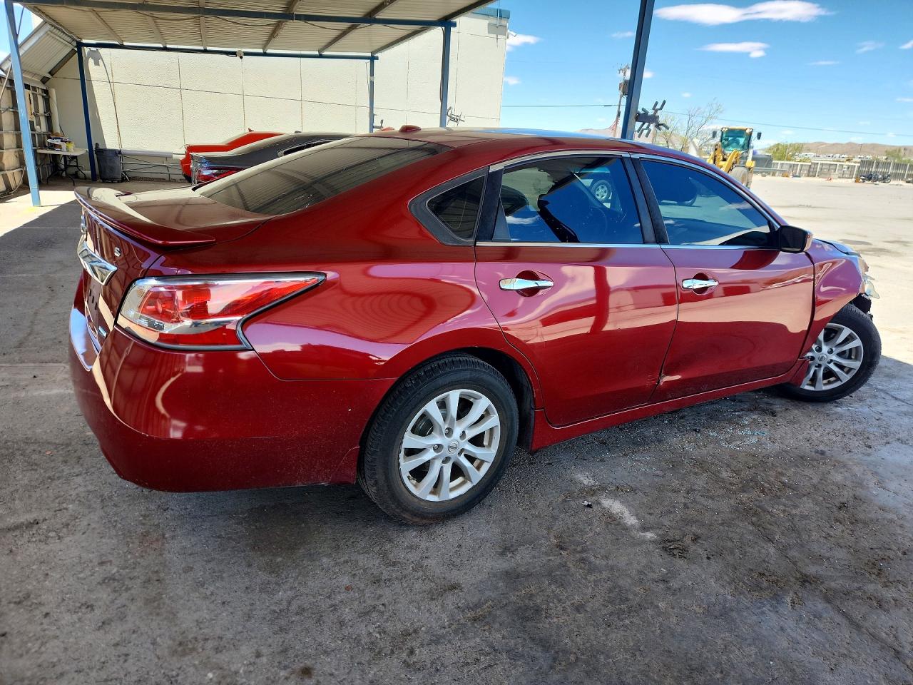 2014 Nissan Altima 2.5 S Red vin: 1N4AL3AP9EN259952