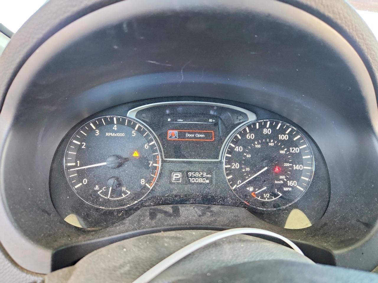 2014 Nissan Altima 2.5 S Red vin: 1N4AL3AP9EN259952