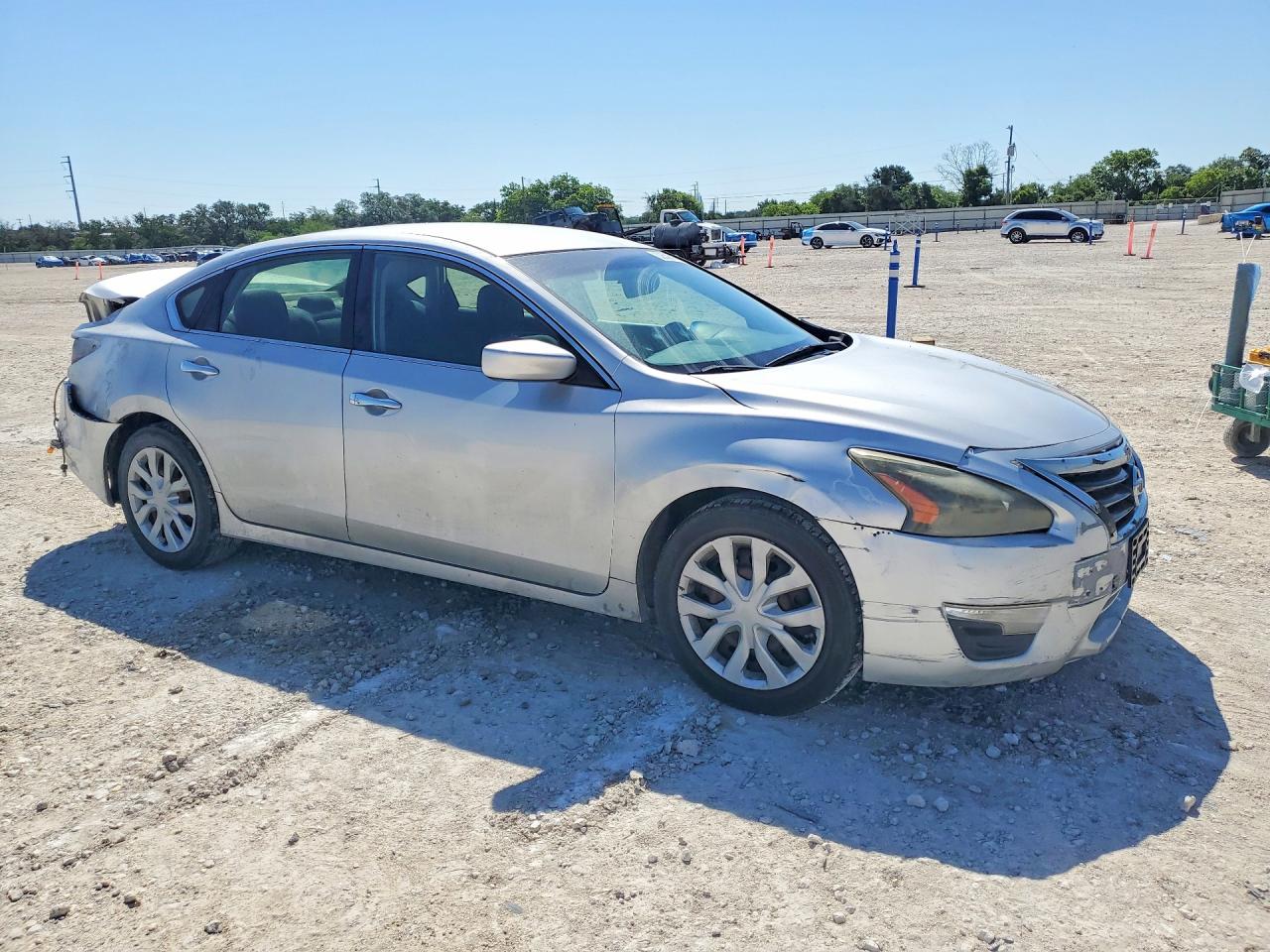 2014 Nissan Altima 2.5 S Серебряный vin: 1N4AL3AP9EN337713