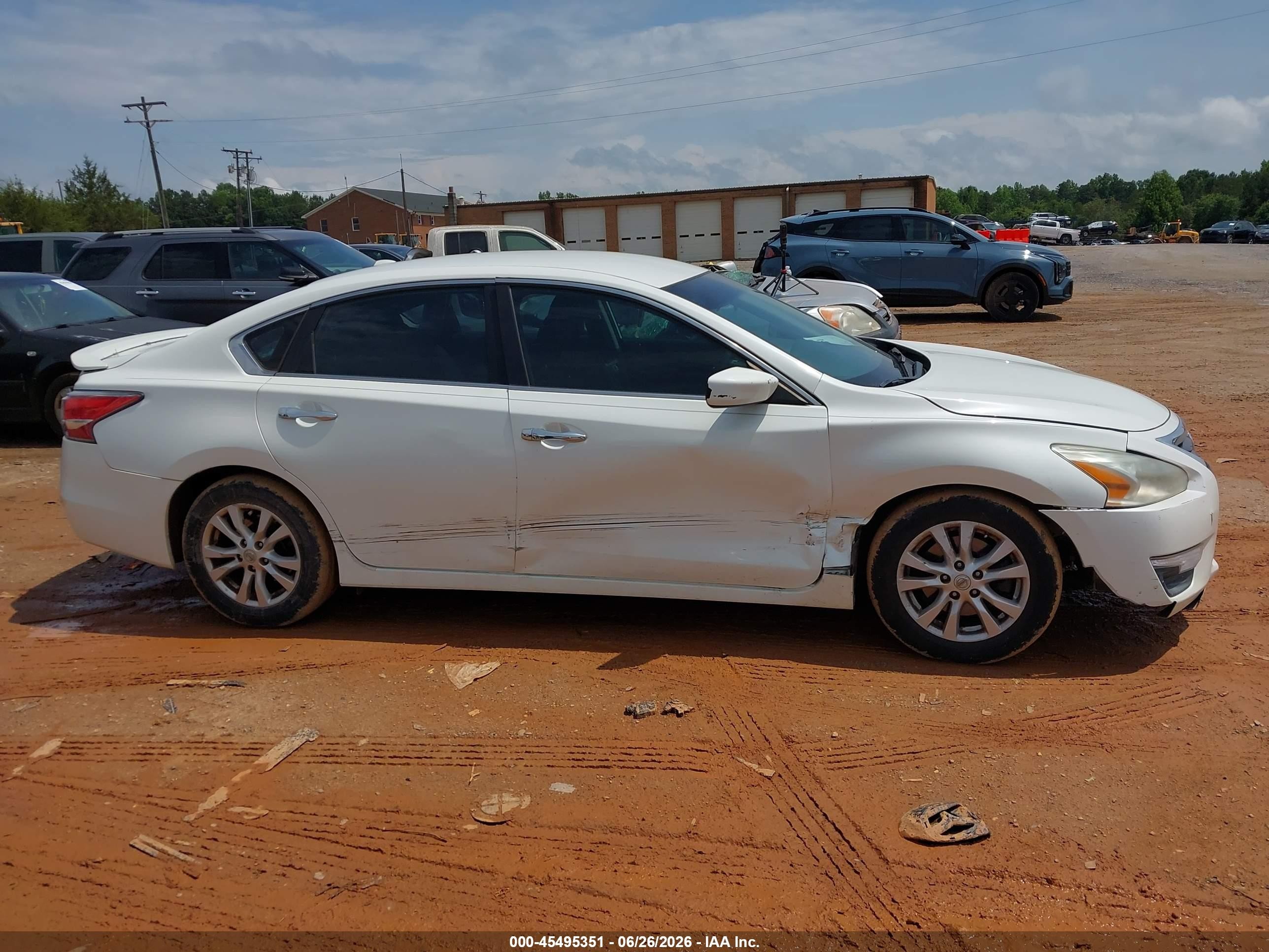 2014 Nissan Altima 2.5 S White vin: 1N4AL3AP9EN340496